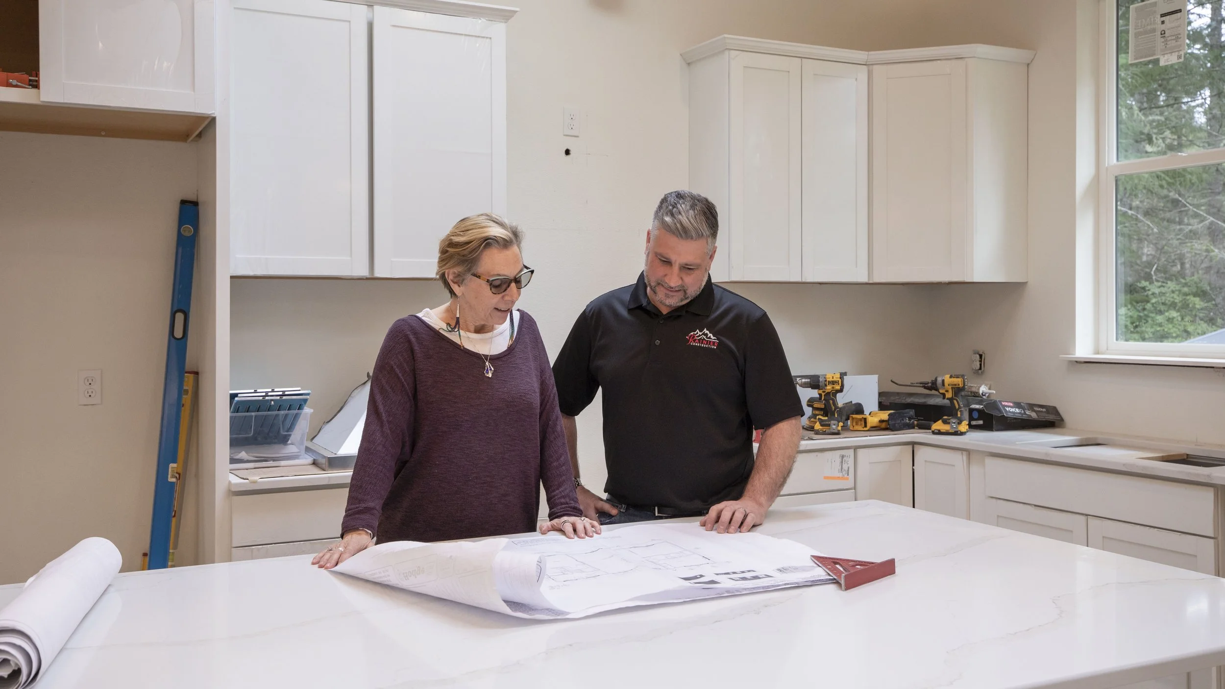 10 Questions To Ask Before Hiring a General Contractor