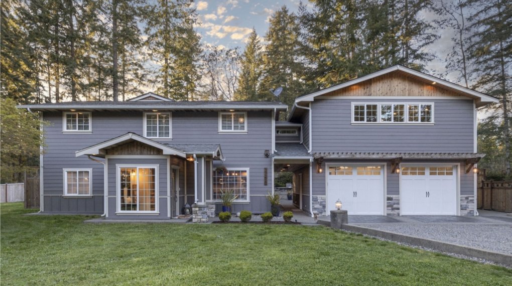 Custom Home.jpg