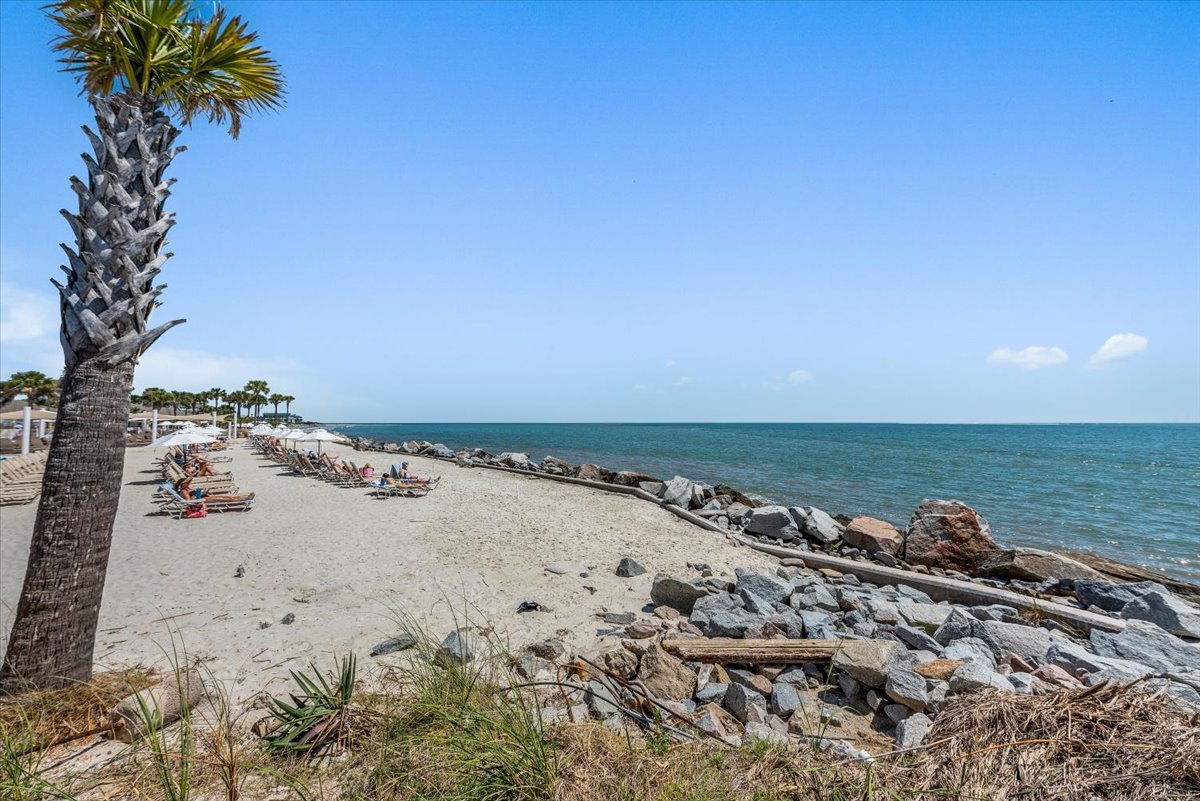 🌴☀️ Dive into luxury at Seabrook Island! 🏝️ From pristine beaches to world-class amenities, your summer escape starts here. 🏖️ Get ready for unforgettable memories! @cgofsc  #SeabrookIsland #SummerVacationGoals 🌊✨
Need Amenity Photos? 📸 www.list