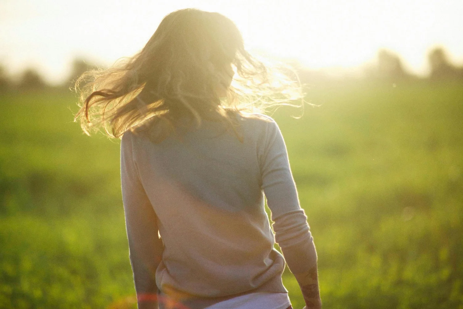 Quiet reflection space symbolizing the thoughtful questions clients bring to EMDR therapy consultations