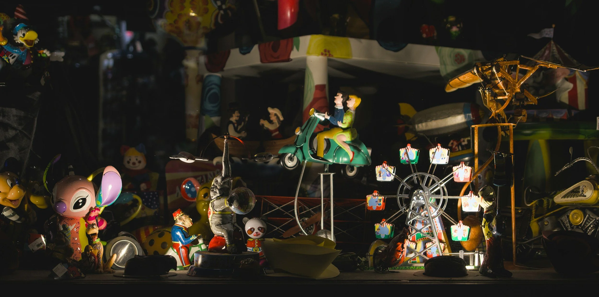 Holiday Scene Contest