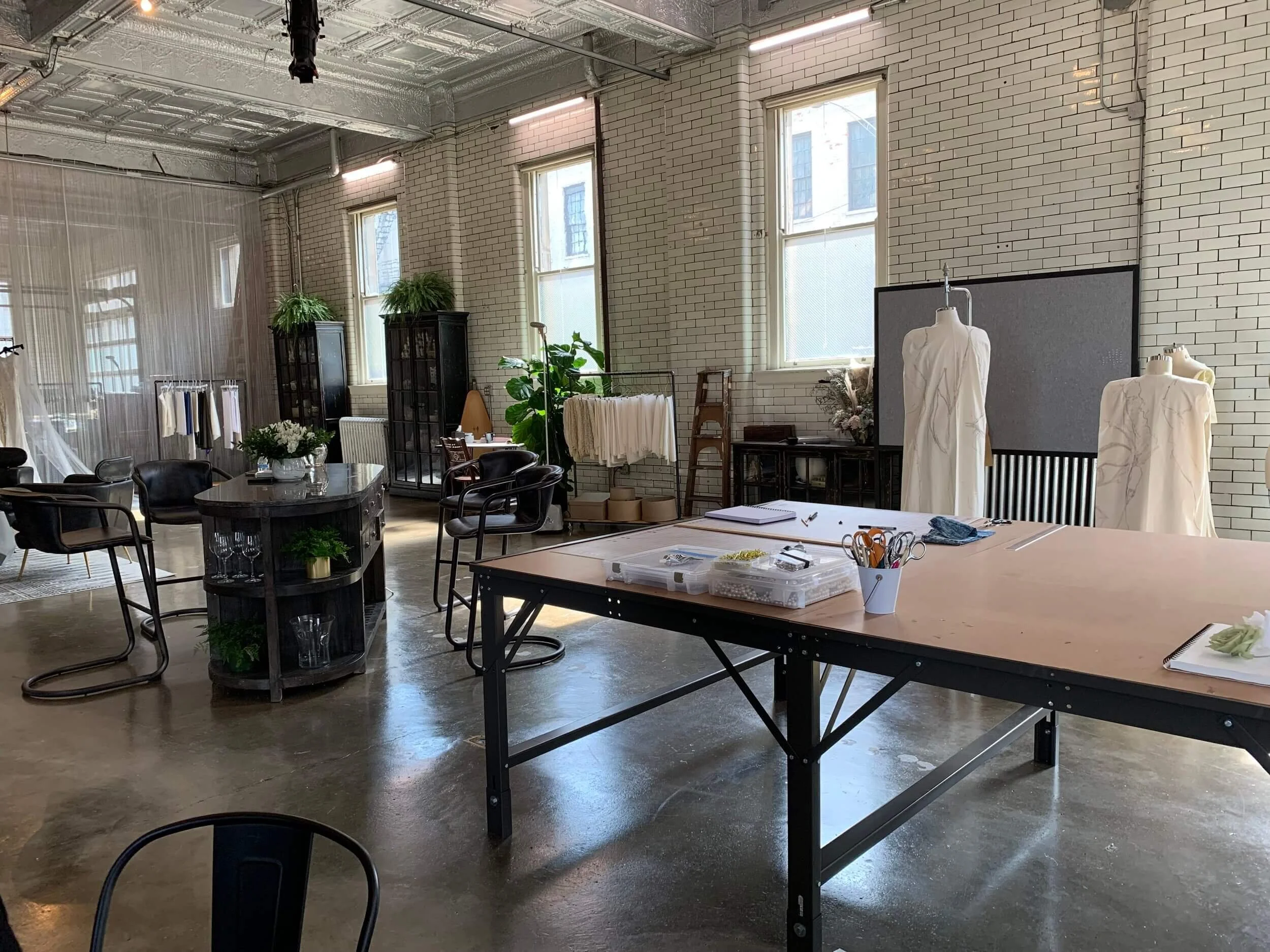 Monica Saba | Set Design
