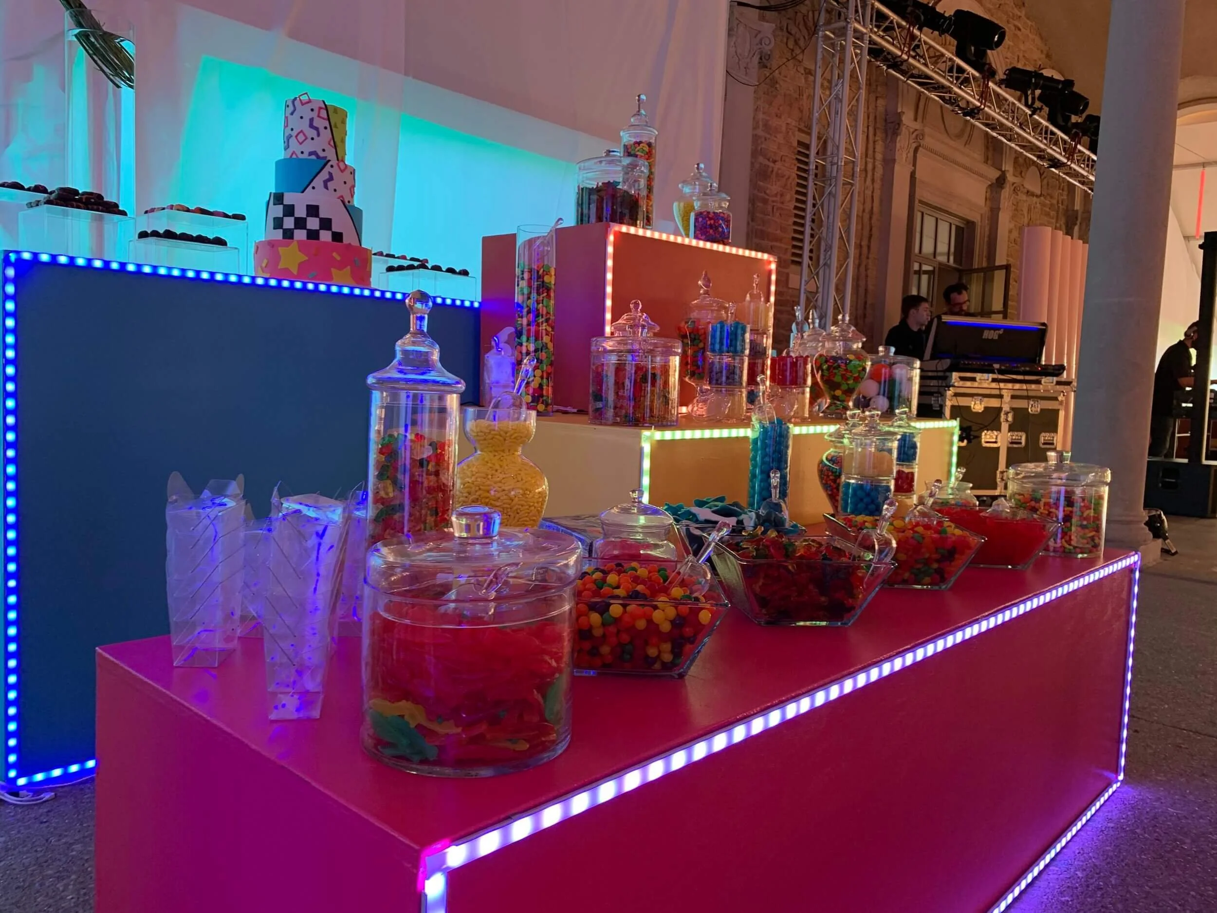 Monica Saba | Set Design
