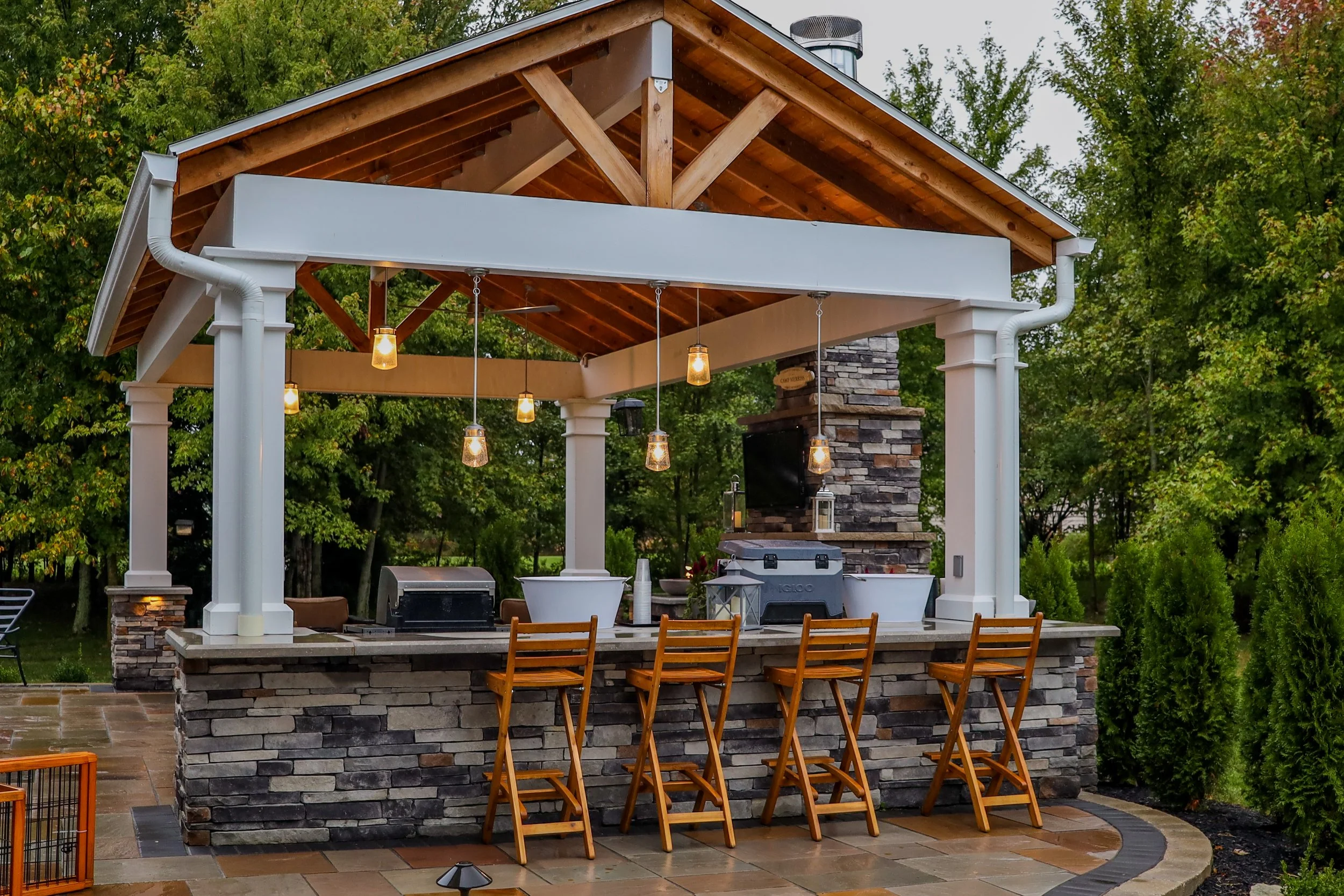 Cedar Springs Bars With A Patio Outdoor Patio Kitchen And Bar - Main Image