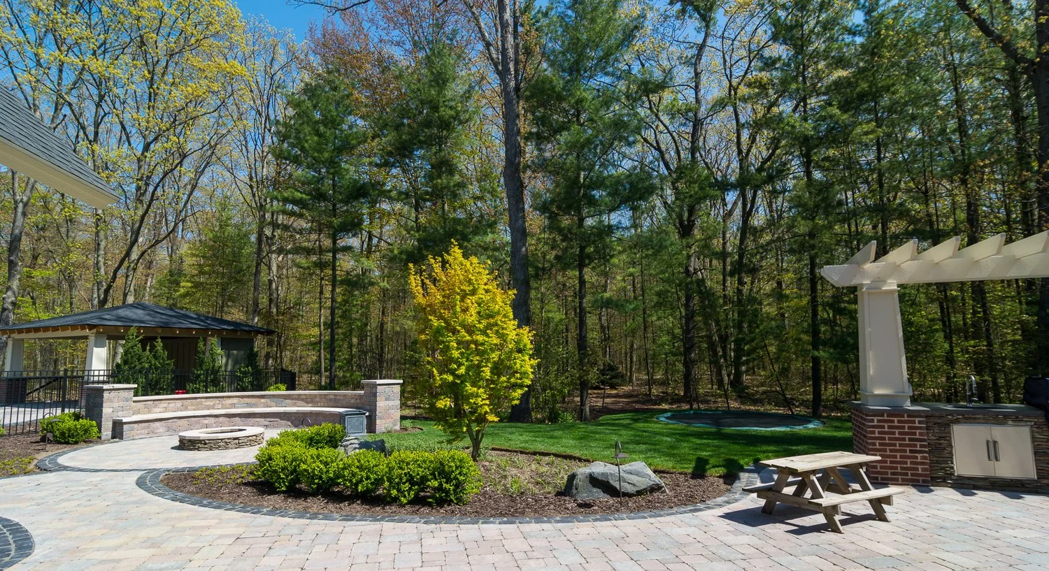 Landscape design ideas in Grand Haven, MI