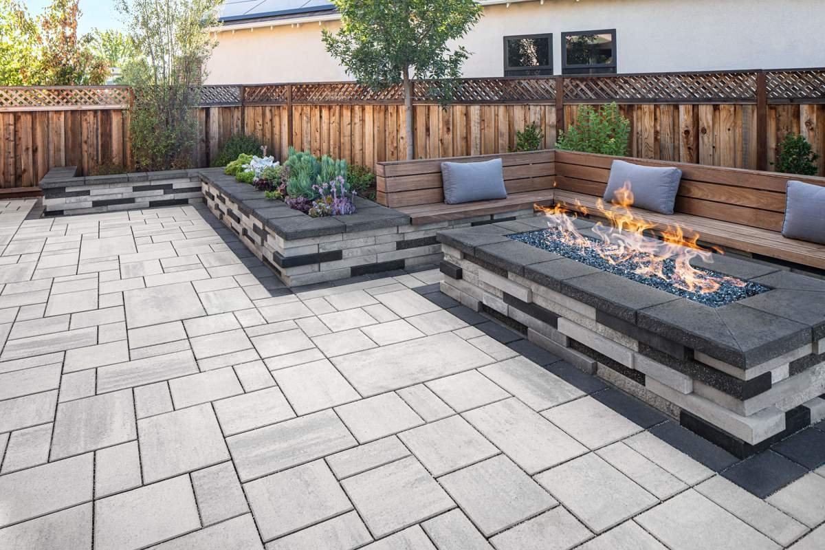 Patio pavers &amp; retaining wall blocks in Northampton, PA