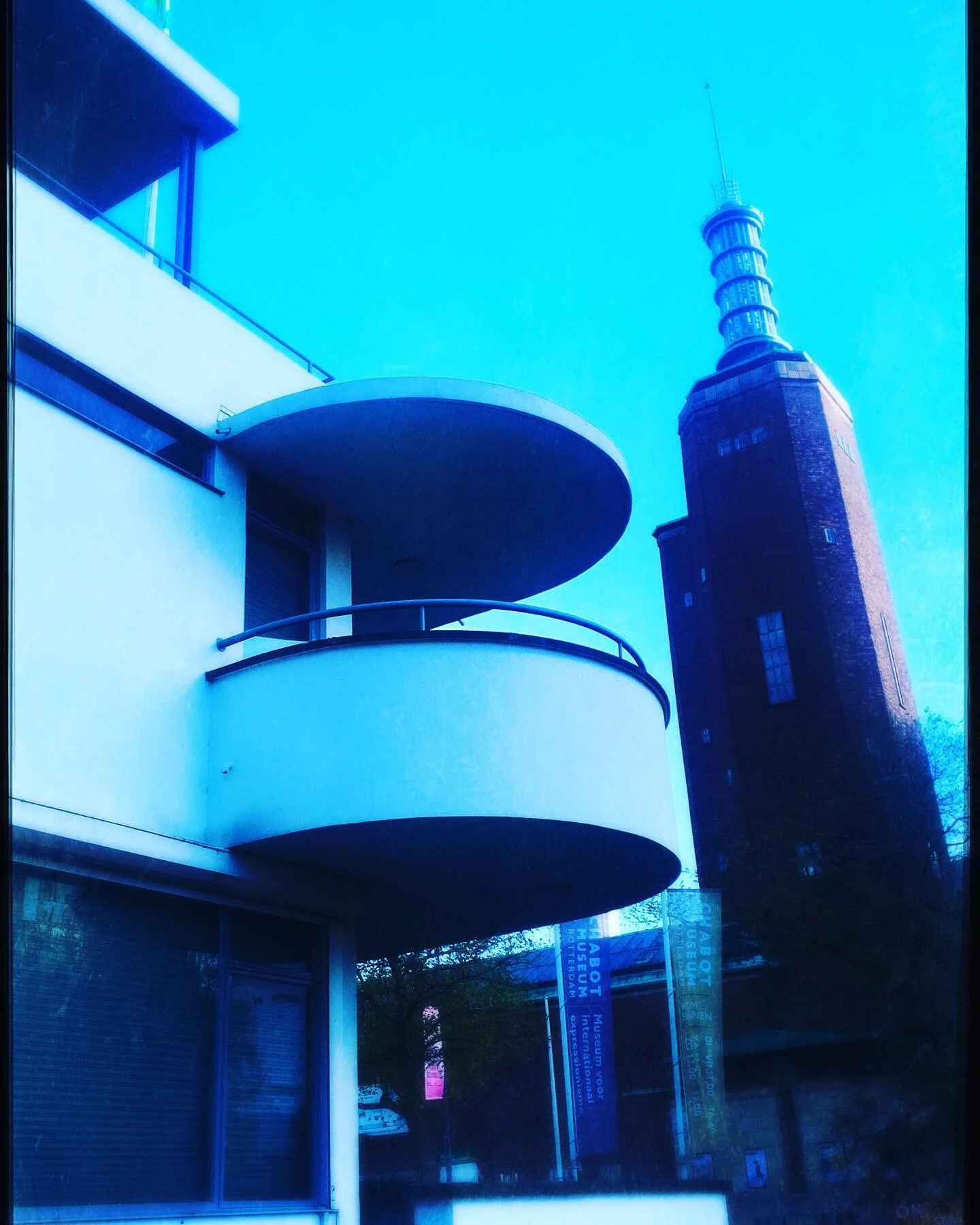 Fijne tentoonstelling in Chabot ROARING TWENTIES ROTTERDAM - TUSSEN JOSEPHINE BAKER EN BOMBARDEMENT