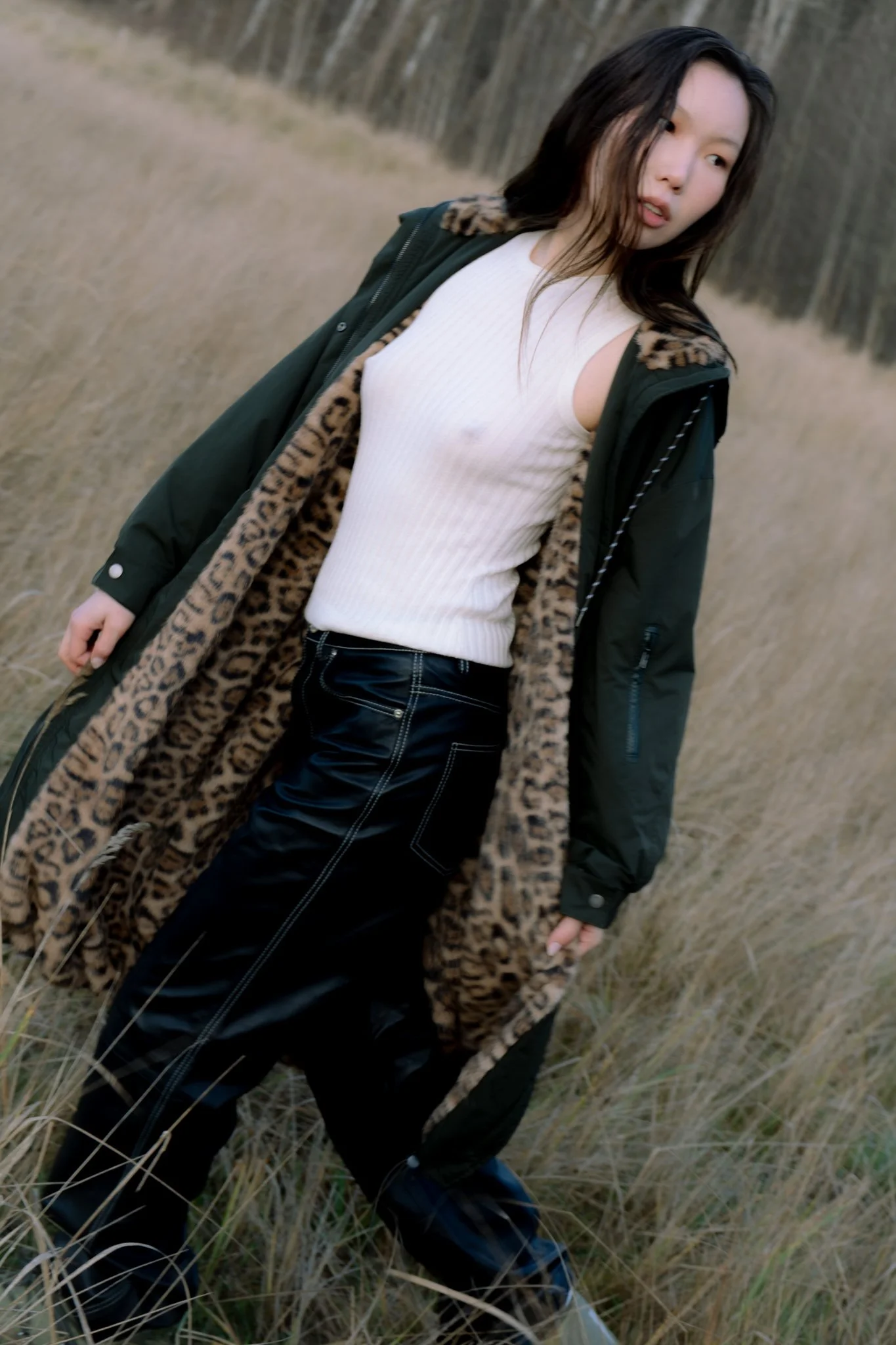 Cold-Bloom-Editorial-Look-5-Lisi-Ziegler-02.jpg