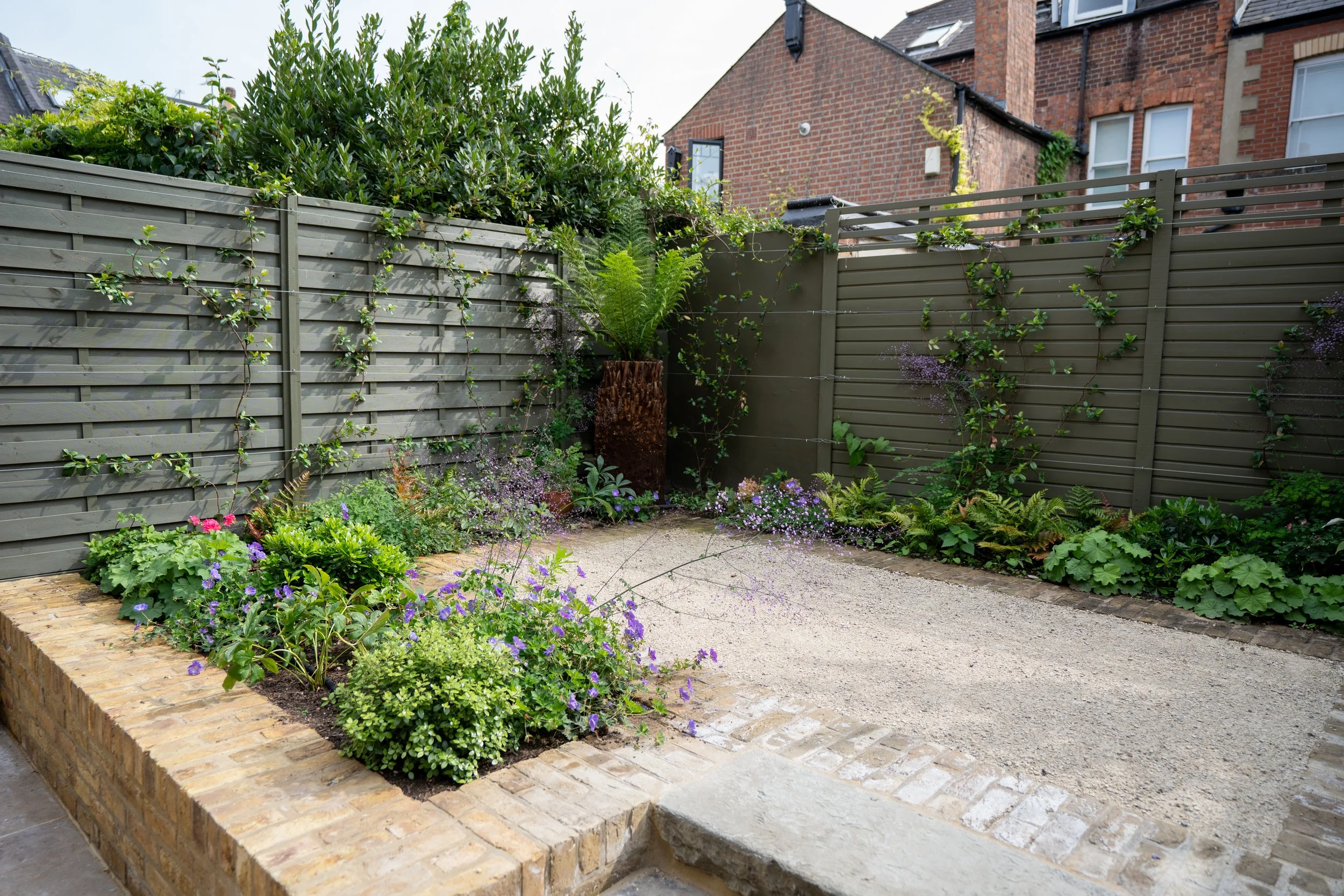 Garden4-7.jpg