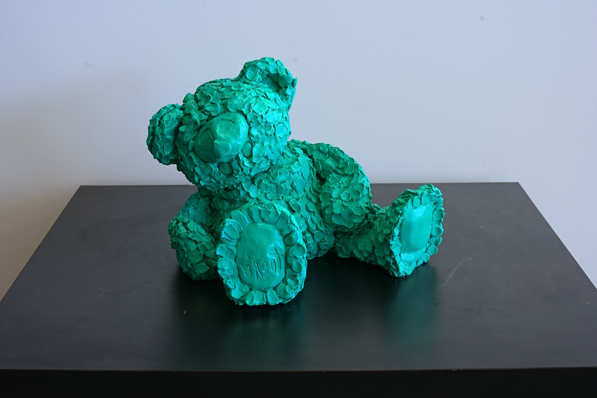  "Smiles"  oil painted Resin, 2026 12"x 12"x 12" (30cm x 30cm x 30cm) Tiffany Blue, Edition AP#1
