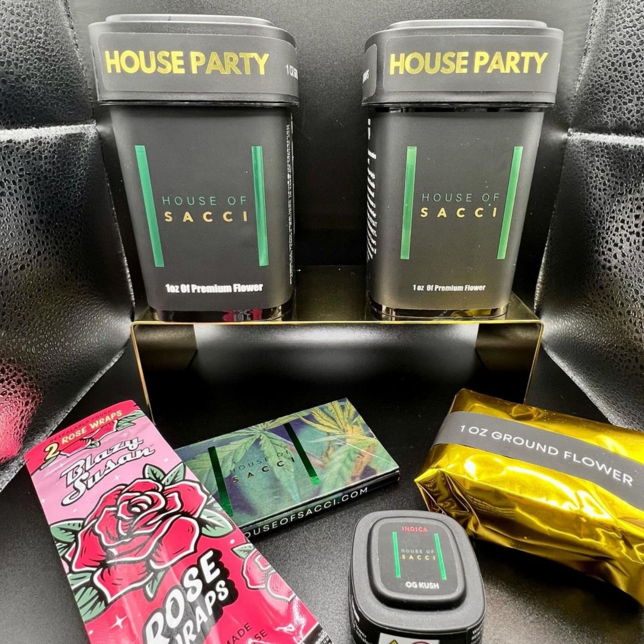 Everything you need right when you need it #houseparty 

💼✨ #Convenience #allinone #HouseOfSacci
