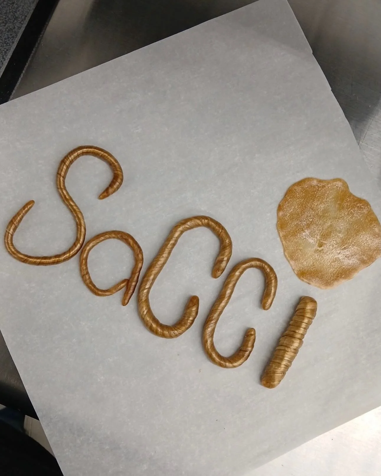 We are having a lot of fun with the Live Ros!n R and D from fresh frozen Airmail, Trop and Devils Drip. Next up Biscotti Pancakes. 🔥in =🔥out