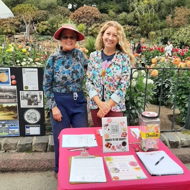 Dahlia Dell Tour 9:16:23.JPG