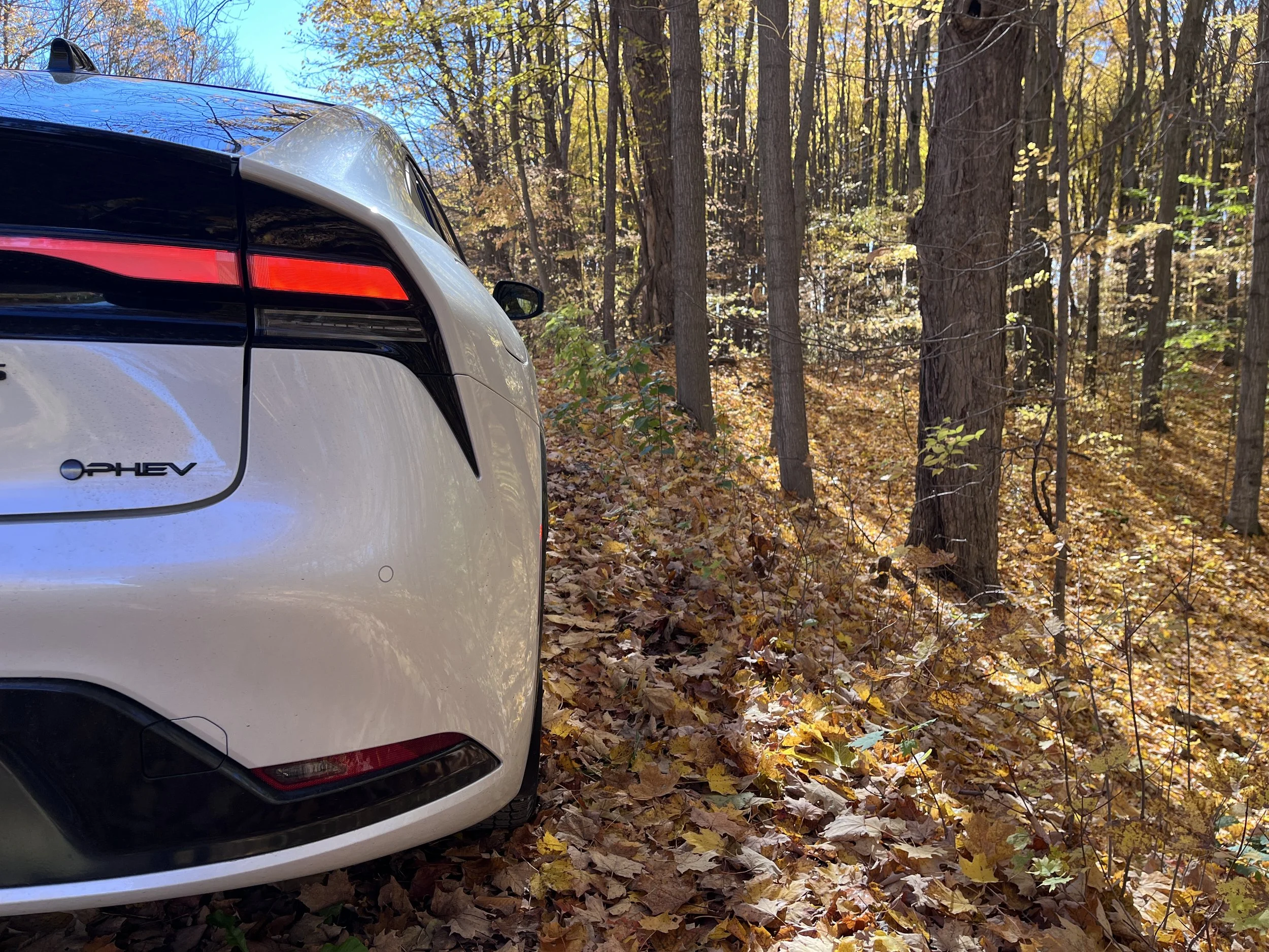 2026 Toyota Prius Plug-In Hybrid PHEV 10.JPG