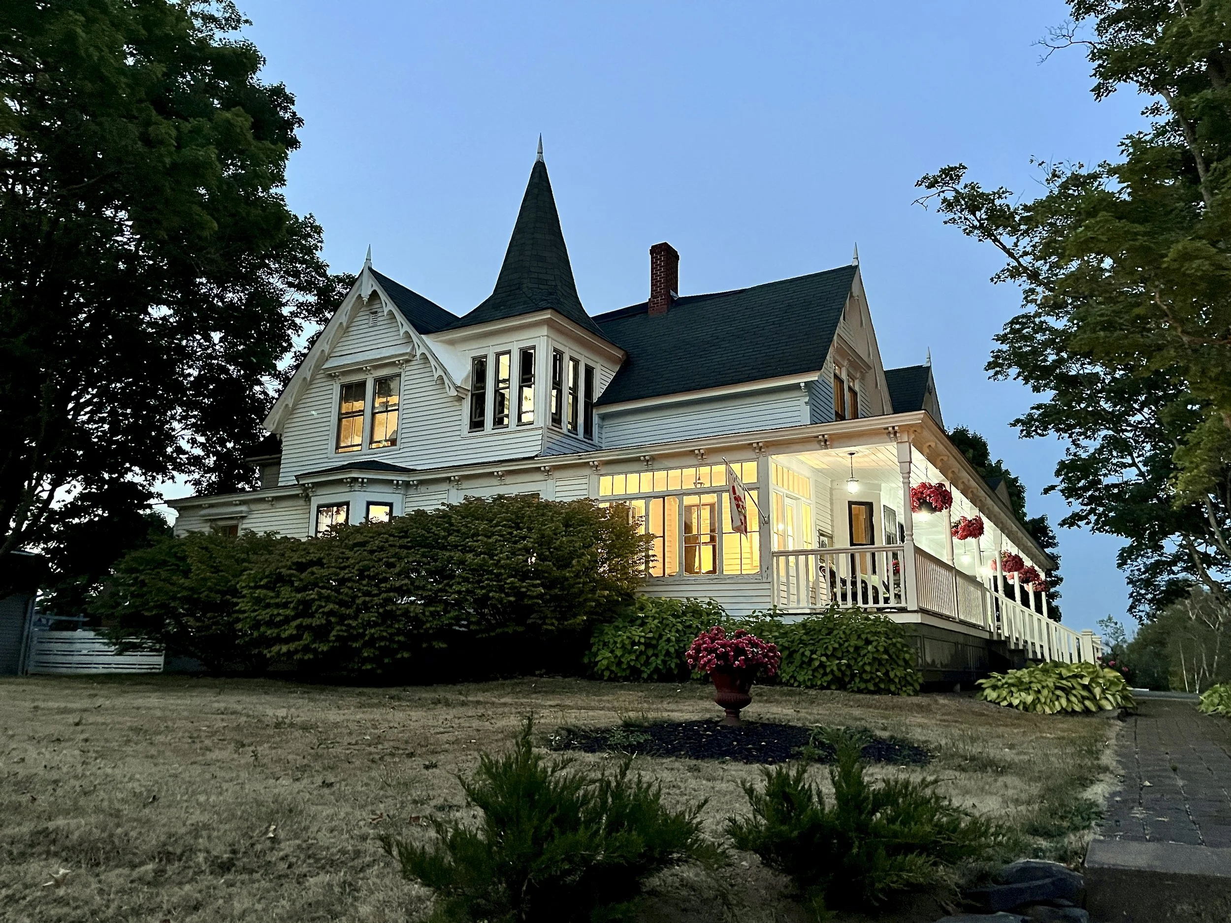 How to spend a Delightful Day in Parrsboro, Nova Scotia