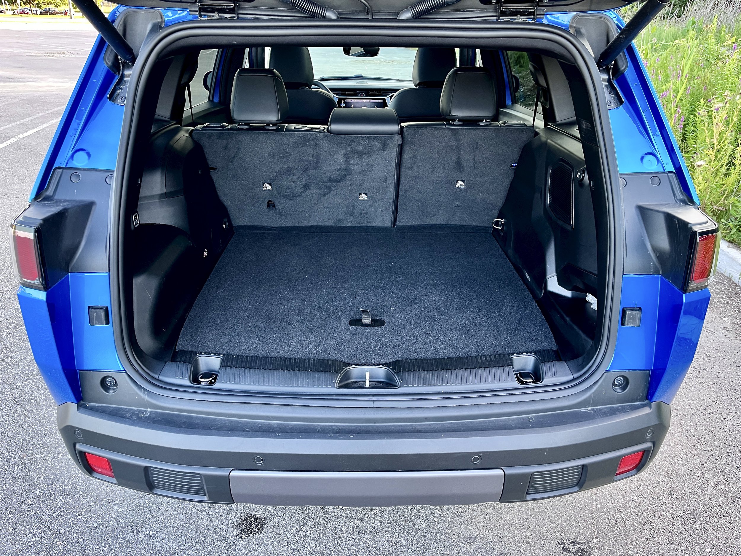 2026 Jeep Cherokee Modern Traveller 6.JPG