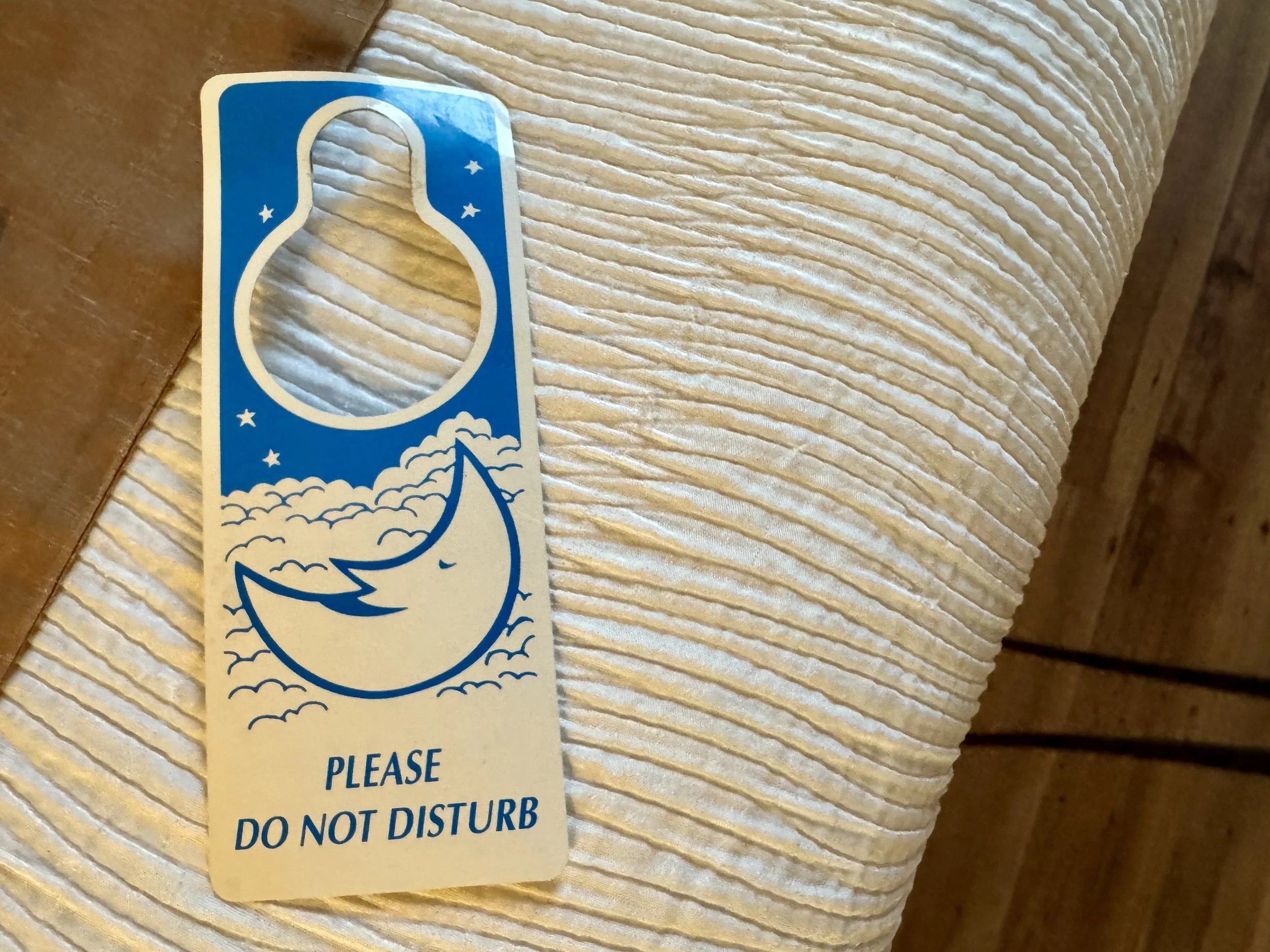 Bain There, Done That: 15 Clever Hotel Do Not Disturb Signs 
