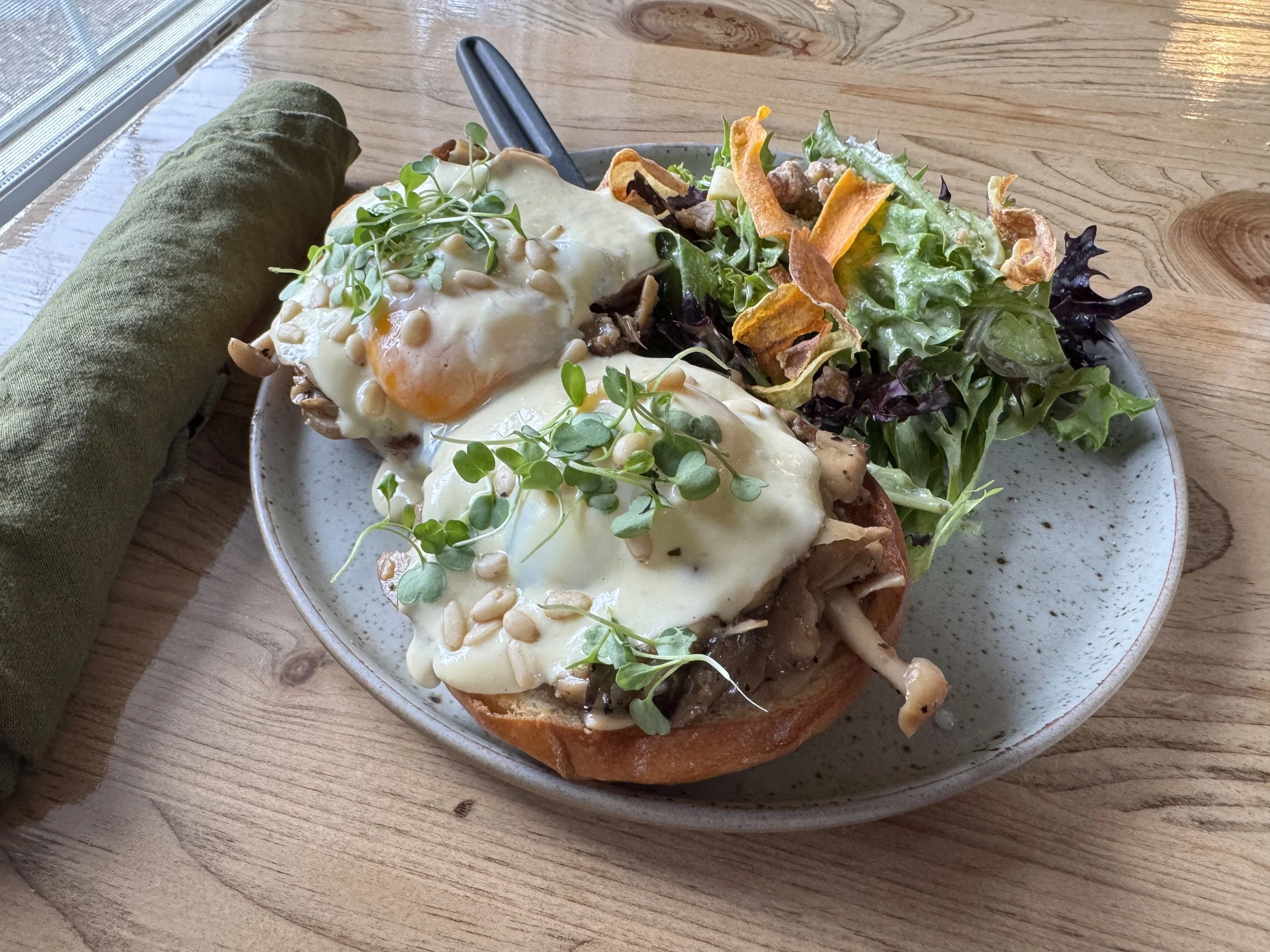 Random Delicious Thing: Forager’s Benedict in Jasper 