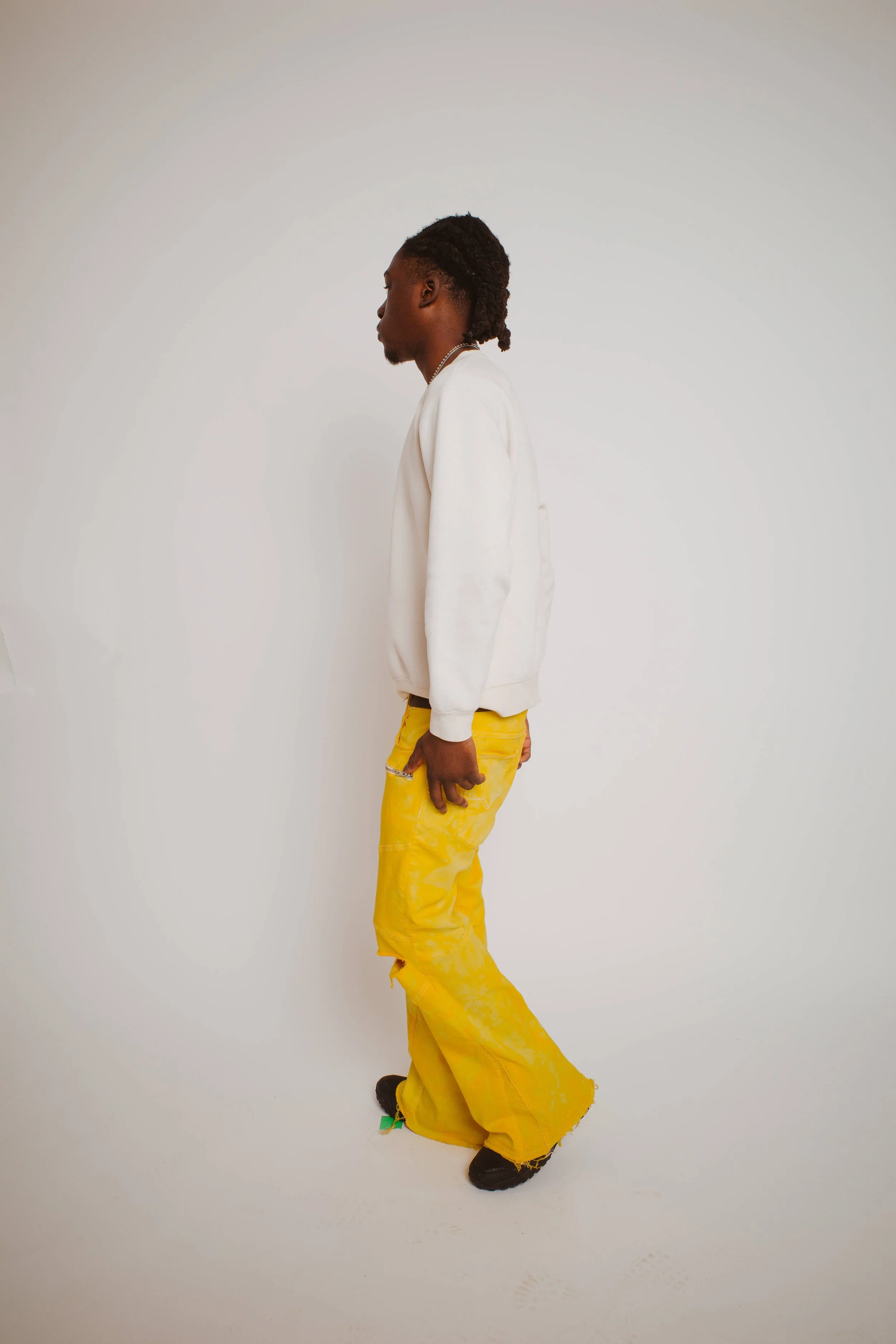 GUESS Flared Yellow Jeans 5.jpeg