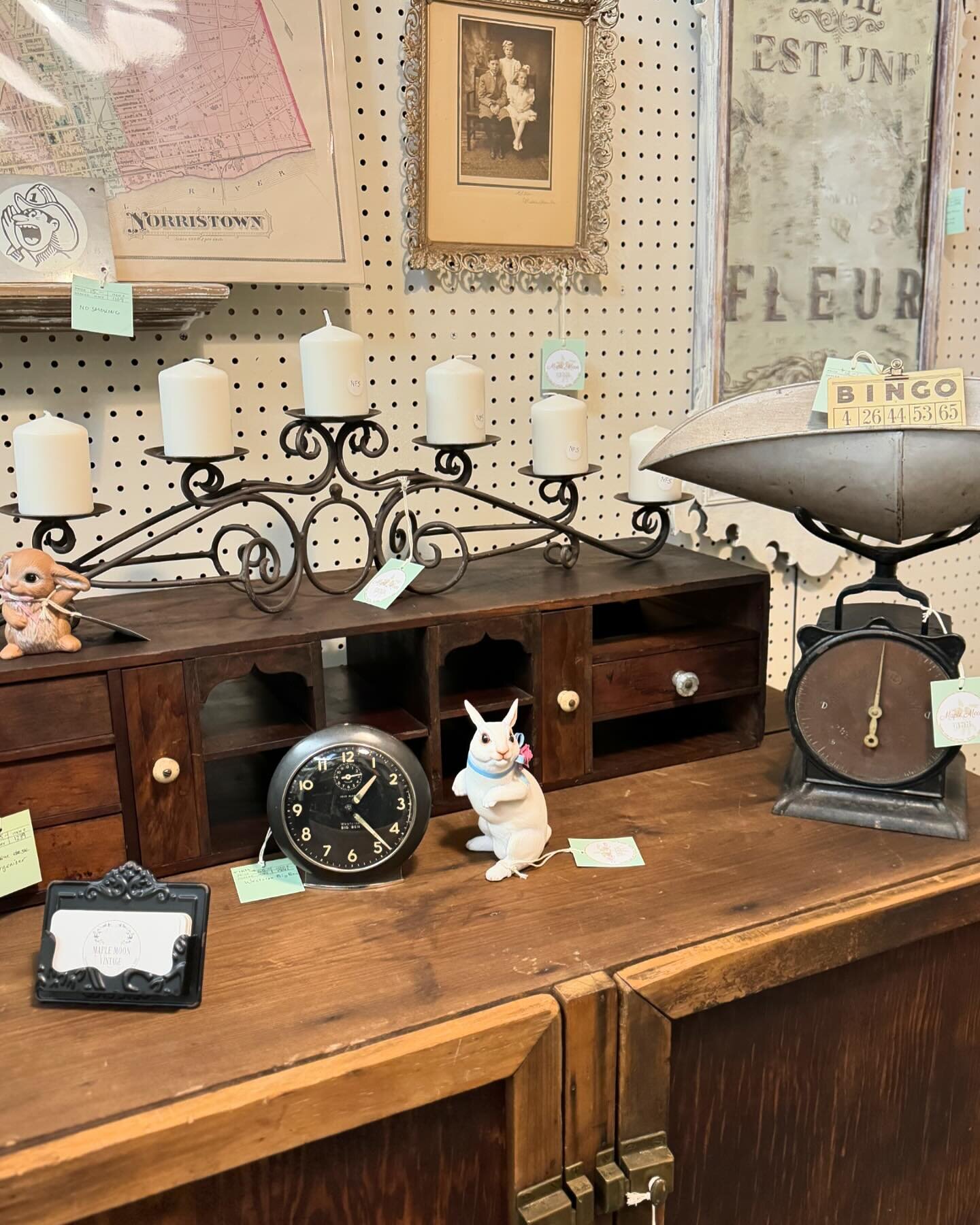 I&rsquo;m set up in booth 145 @zionsvilleantiquemall 😊 More antique and vintage treasures to come! 
Located at 7567 Chestnut St, Rte 100 in Zionsville PA. Open Mo, Tue, Thu, Fri-Sat 10-6, Sun 11-5.