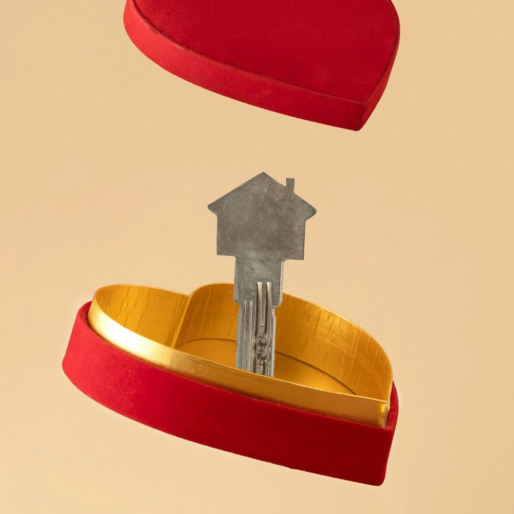 Marry the House, Date the Rate?