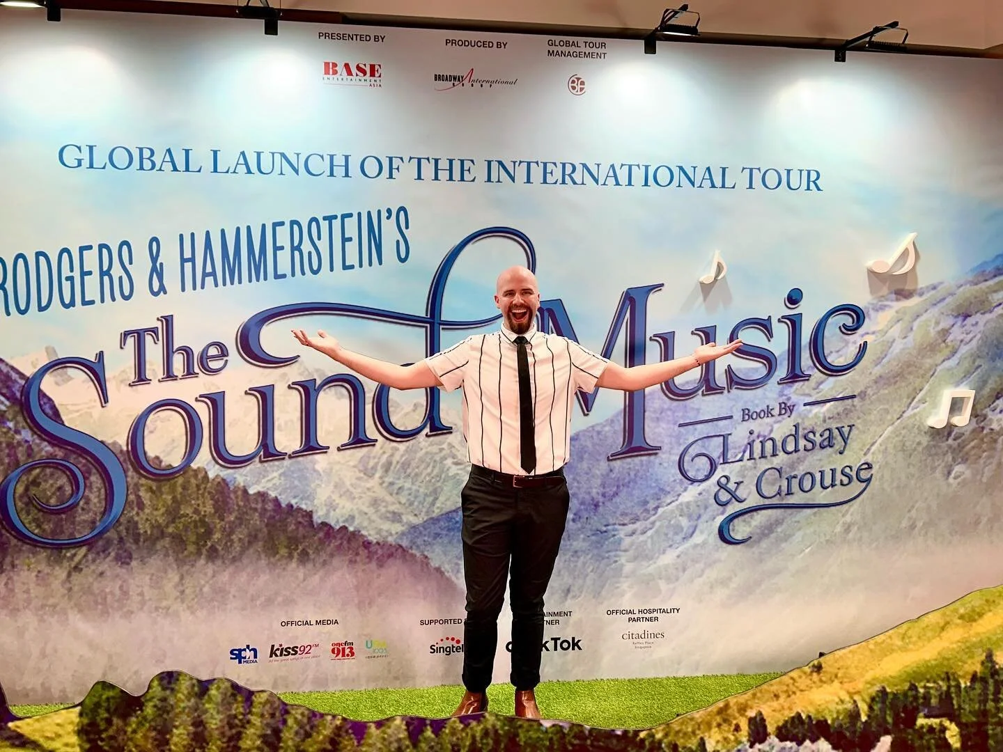 We opened this weekend! It has been such a magical and exciting time. Our whole company has been working very hard the past few weeks to make it to this point. I feel so blessed for this opportunity and so grateful to travel the globe sharing this st