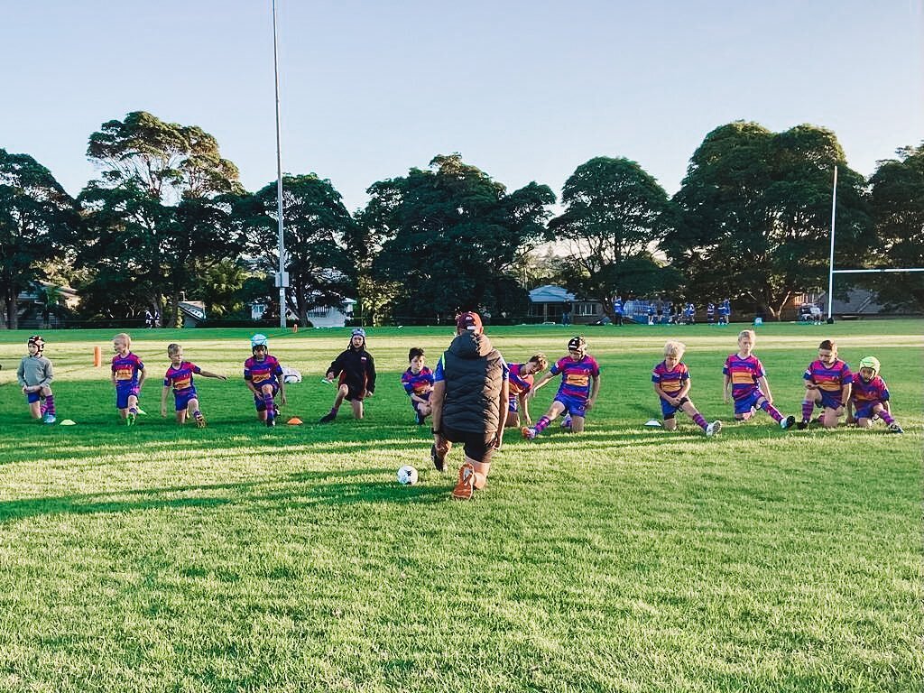 Our Under 9&rsquo;s warming up for todays GRADING DAY. Bring on the season 🙌🏼🏈