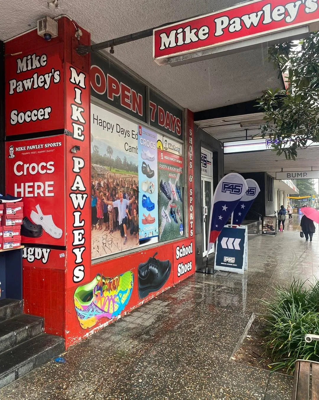 Winners are Grinners with Manly Brothers Raffle Drive.
 
Big thank you to one of our sponsors Mike Pawley Sports for donating not 1 (one) BUT 2 (two) vouchers value worth $200 for our raffles this Saturday 17 August 2024 to spend at stores in Manly V