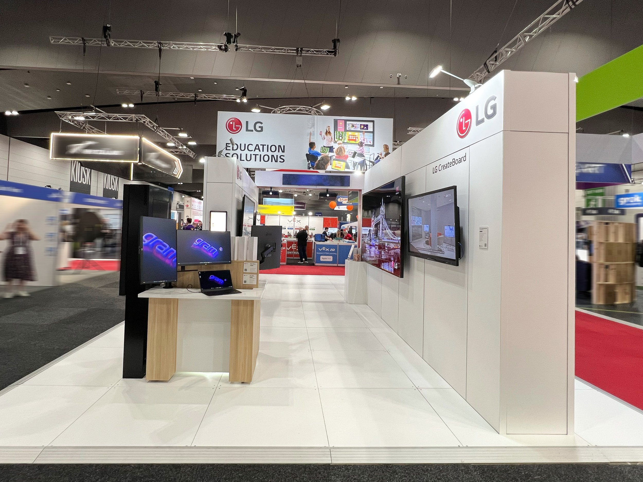 LG_Edutech_G&W Design_2.jpg