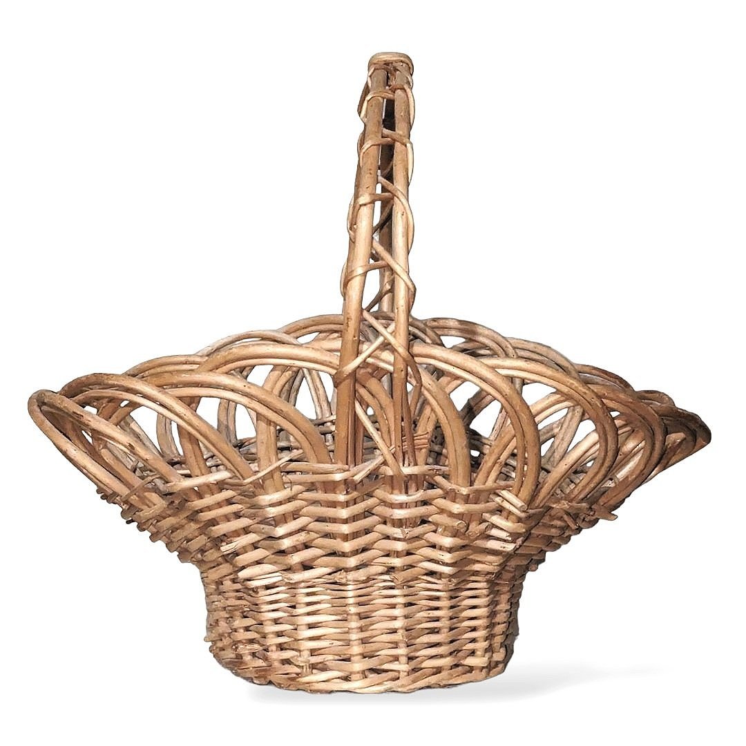 Vintage Hand Woven Reed Market/Flower Basket with Flared Scalloped Edging