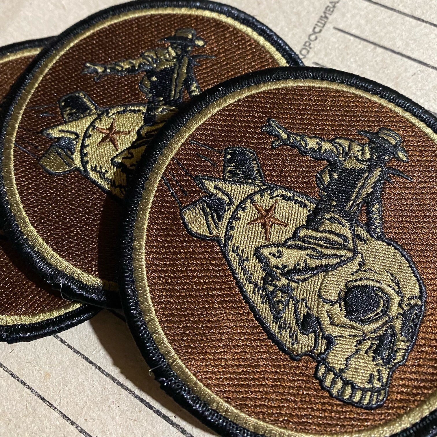 https://i.etsystatic.com/7153363/r/il/bdc7f2/3709141128/il_fullxfull.3709141128_hp39.jpg