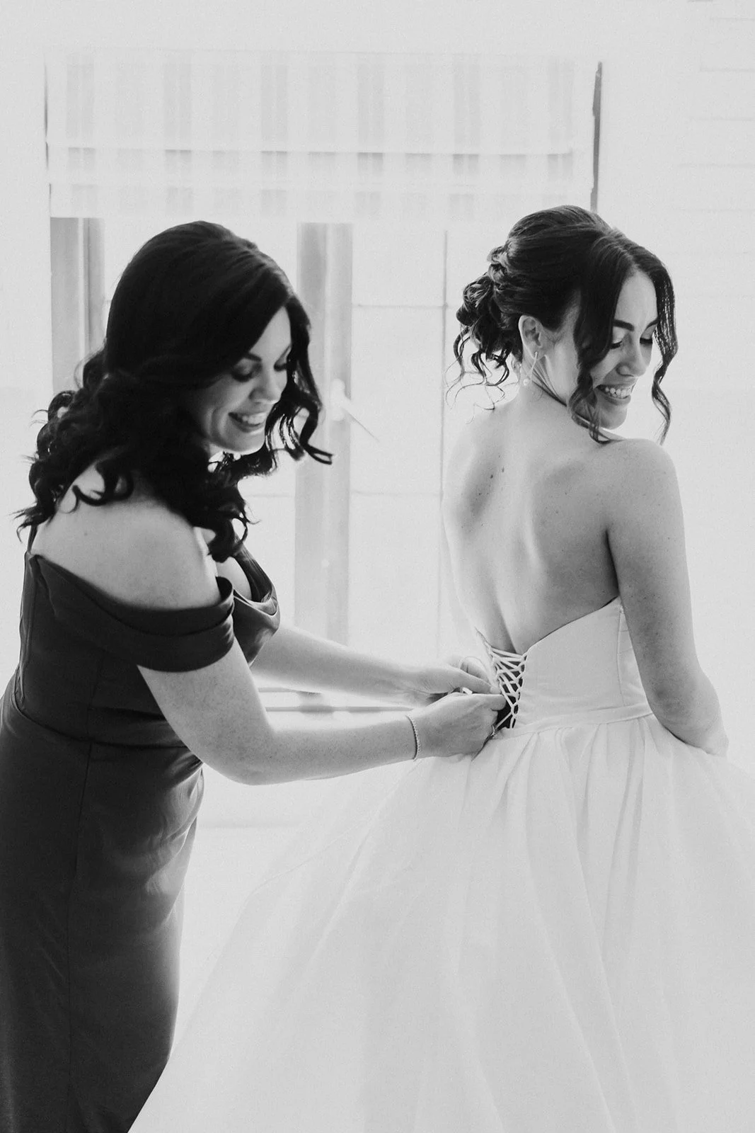 MARGARET & TJ PREVIEWS-300167.jpg