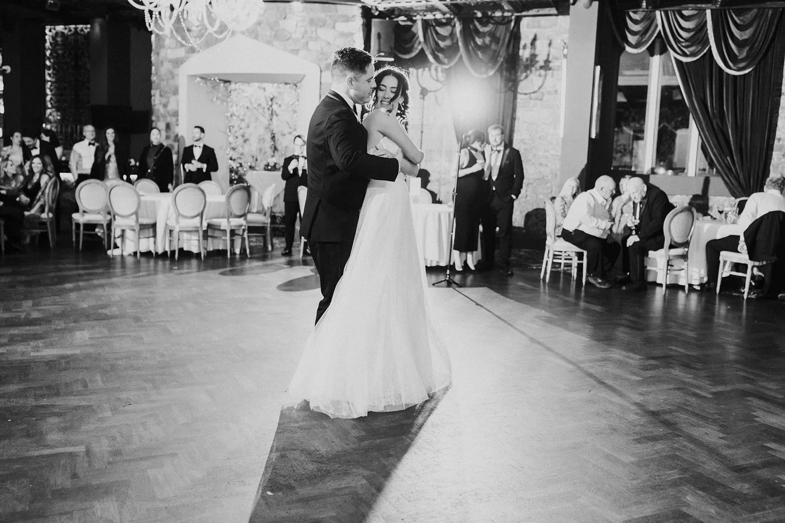 MARGARET & TJ PREVIEWS-05982.jpg