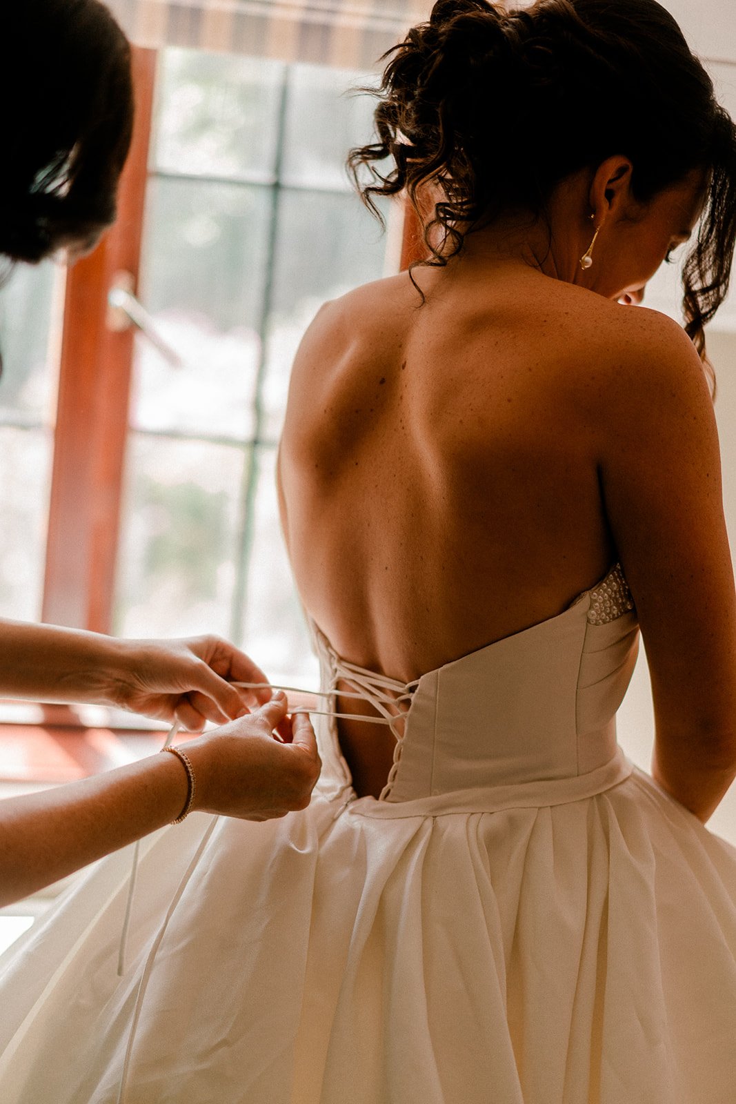 MARGARET & TJ PREVIEWS-300142.jpg