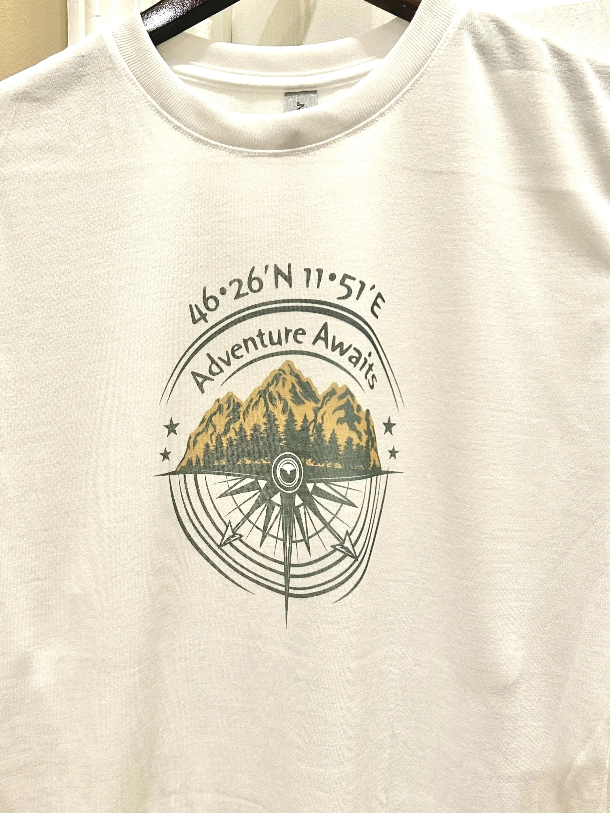 T-Shirt+White+-+Adventure+Awaits+%282%29.jpg