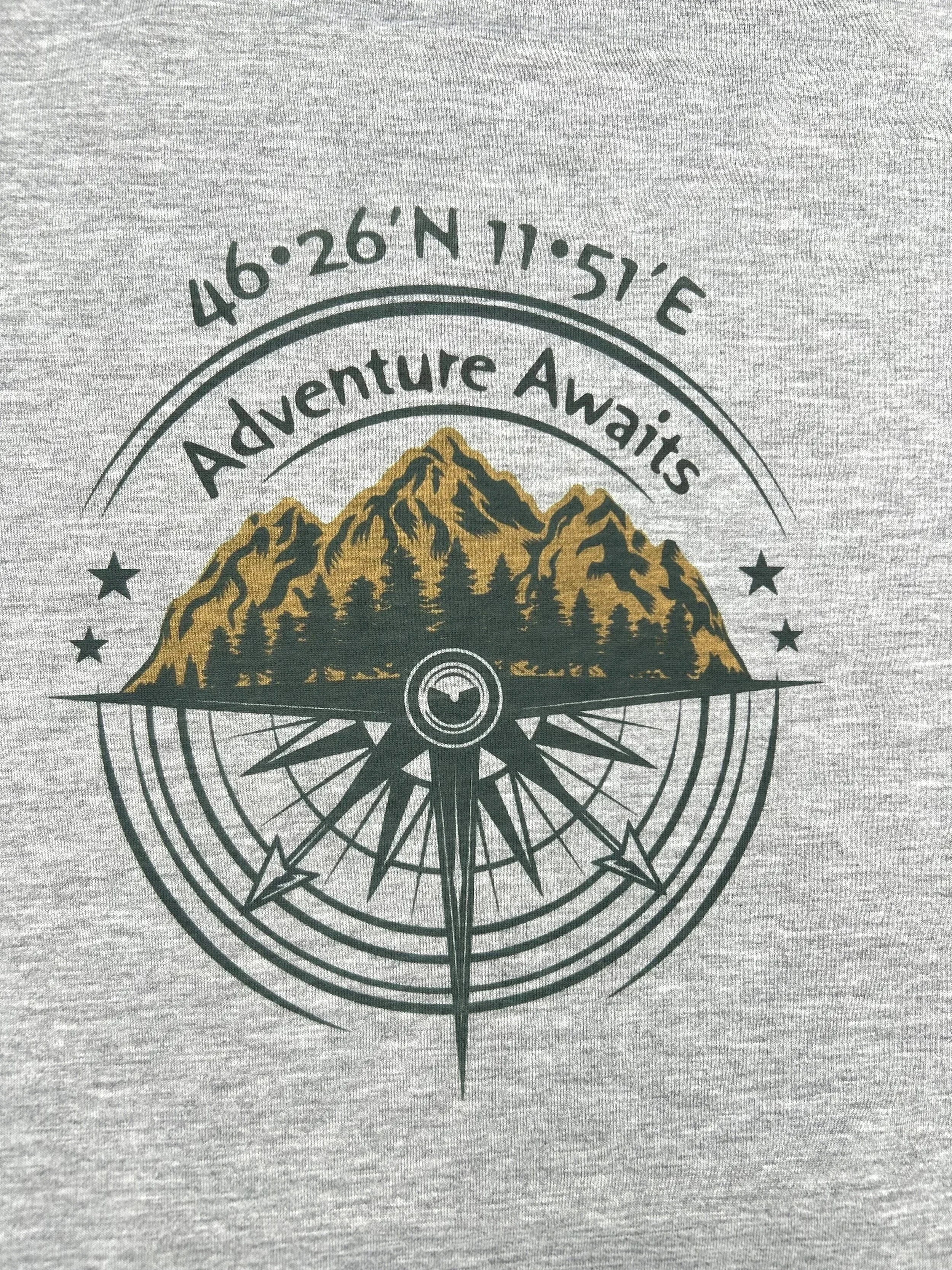 T-Shirt%252BGray%252B-%252BAdventure%252BAwaits%252B%2525282%252529.jpg