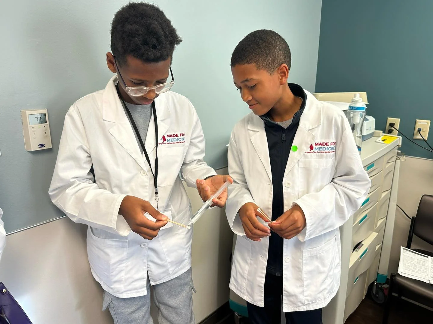 🤝 Yesterday, Phase 2 students visited OhioHealth to get a deeper understanding of community health.

From Wellness on Wheels&rsquo; mobile unit tour to stations with forensic nurses and social workers, students were exposed to a variety of ways heal