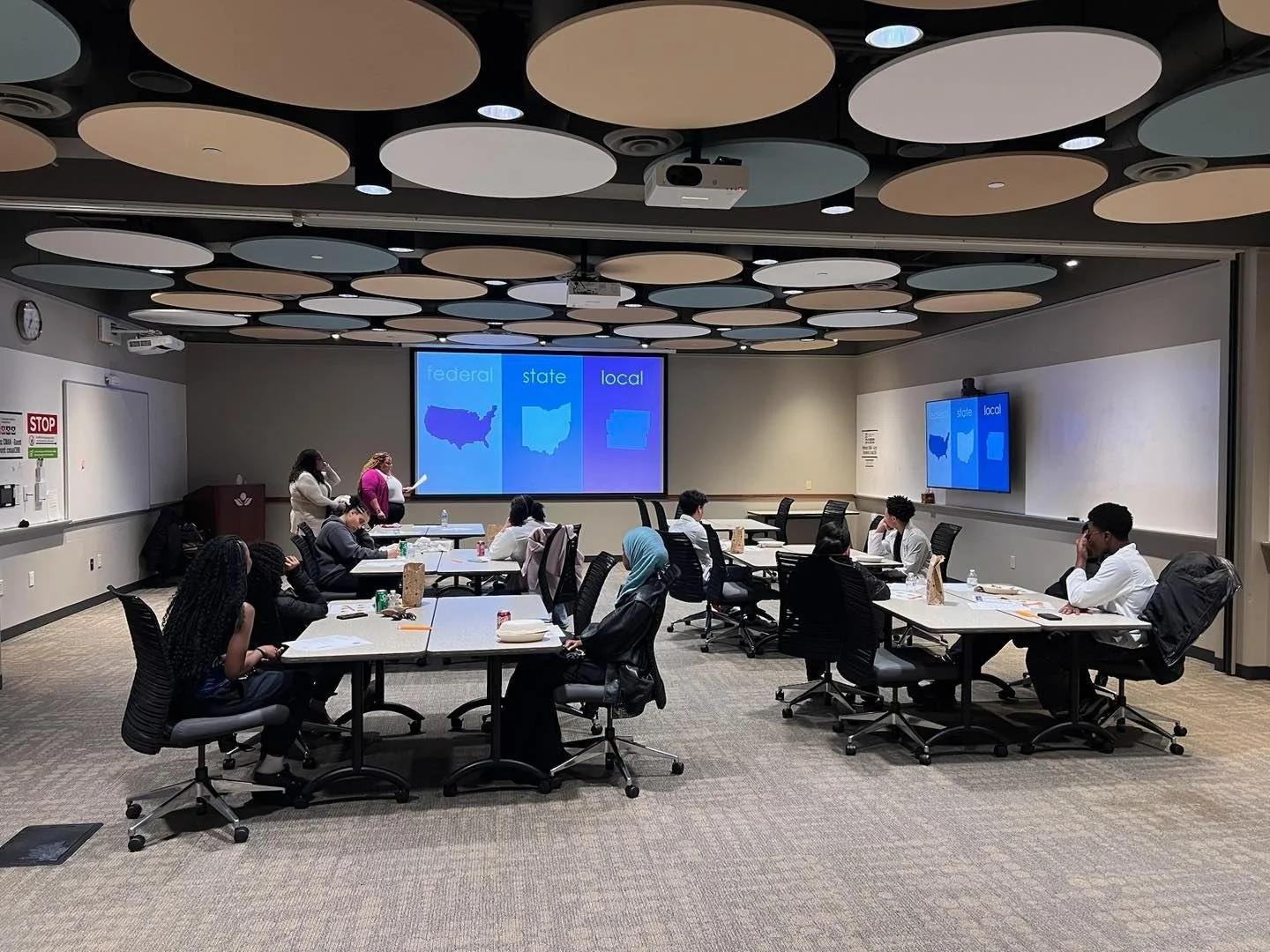⚕️Our 10th grade Phase 3 students recently learned more about healthy policy.

Led by Robin L. Blair-Ackison, who serves as an analyst for the Health Policy Institute of Ohio, students explored the impact of local, state and federal decisions on our 