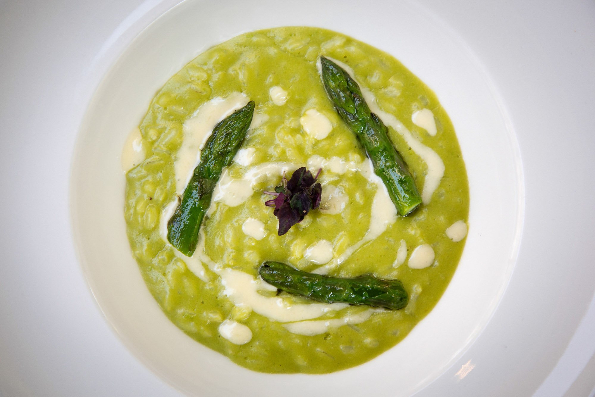 Pea risotto with asparagus.jpg