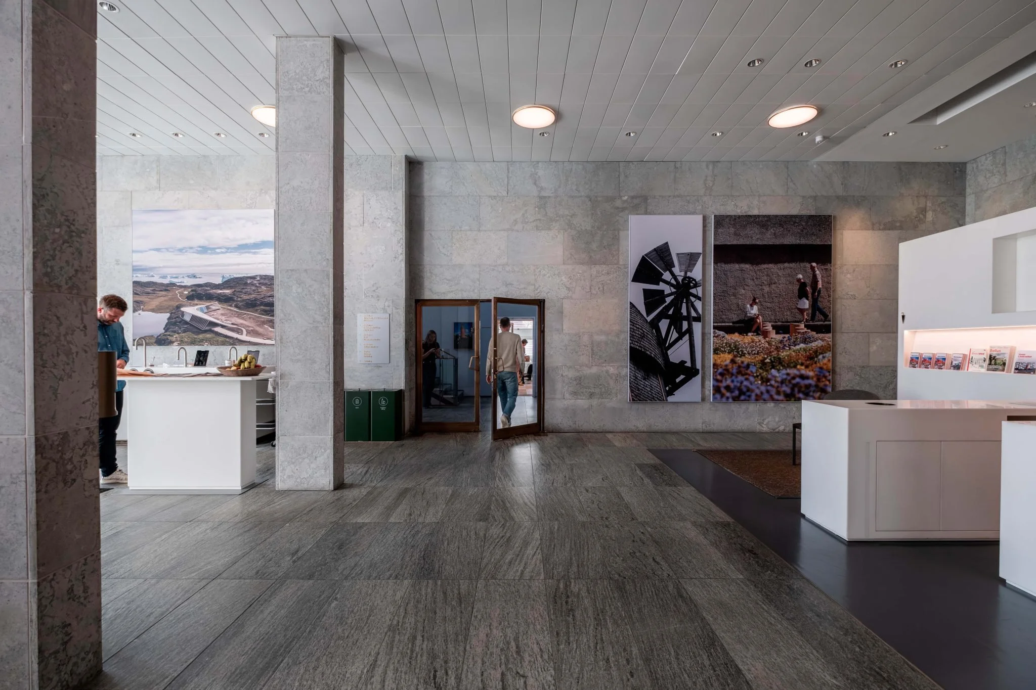 Realdania HQ - Jamers Plads 2

Vores projekt for @realdaniadk er blevet featured i det seneste nummer af @architectsjournal sammen med en r&aelig;kke inspirerende cases, hvor danske arkitekter gent&aelig;nker materialer og giver nyt liv til eksistere