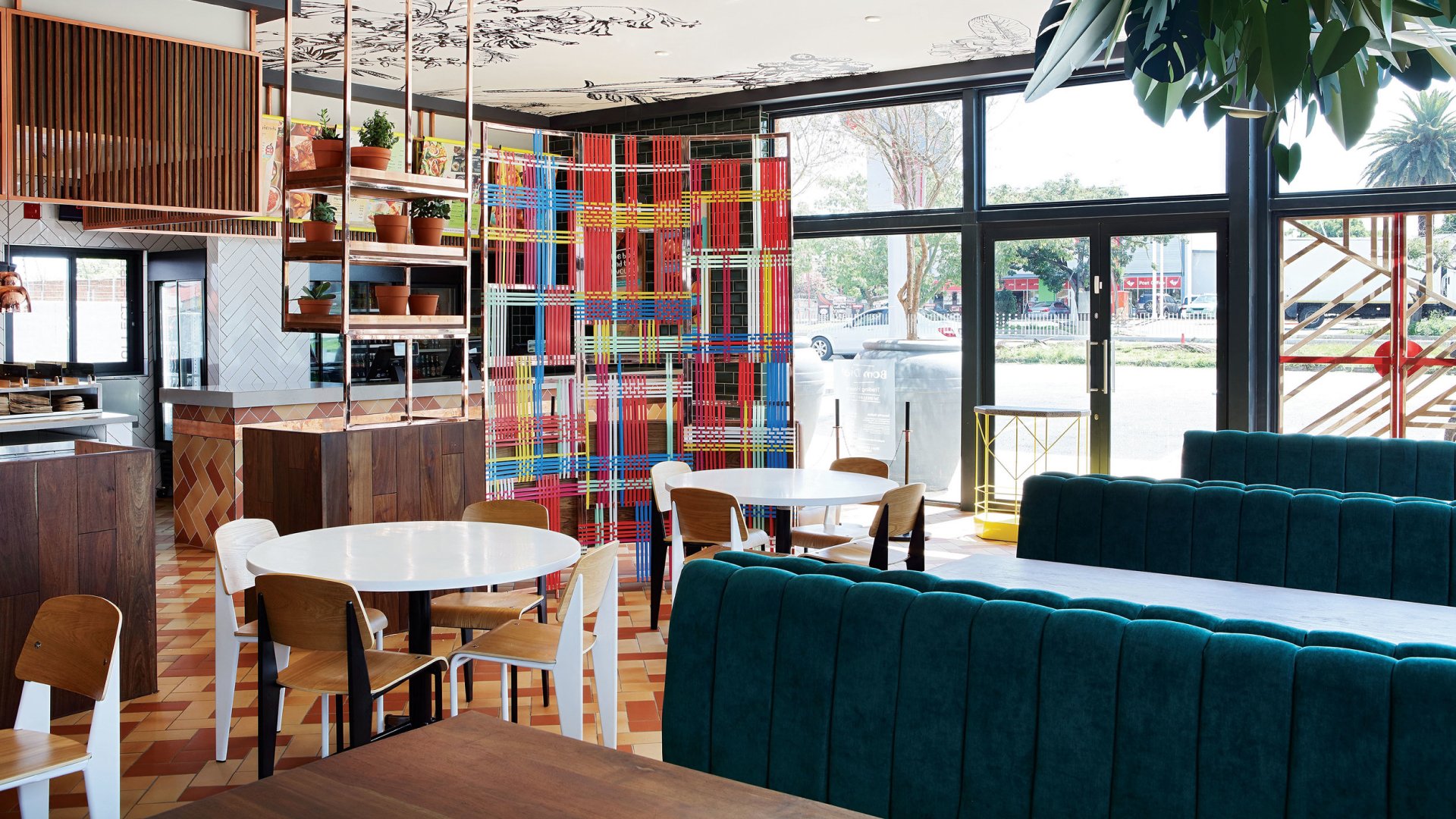 Nandos Savoy Hesse Kleinloog Interiors Made Individual nandos-savoy-hesse-kleinloog-interiors-made-individual