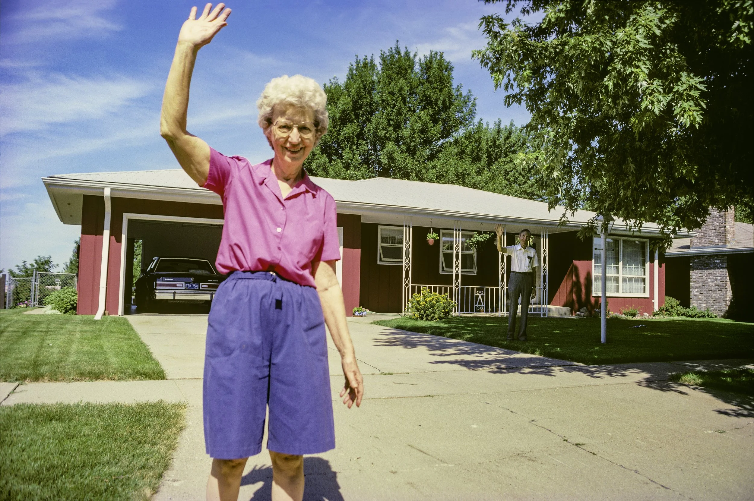 From the series Leaving and waving, 1991-2017 ©Deanna Dikeman