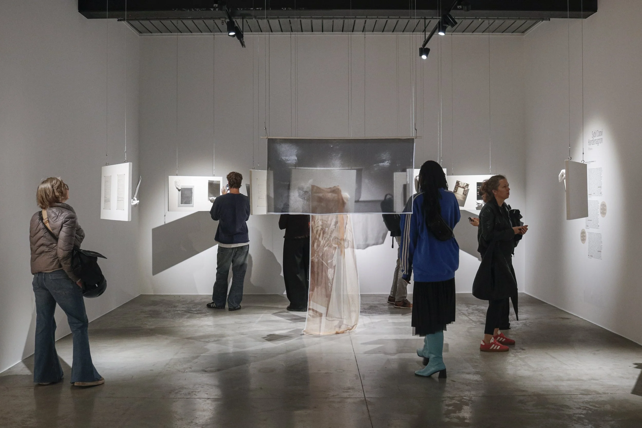 Guided tour (FR) of the exhibition Reinventing Photography