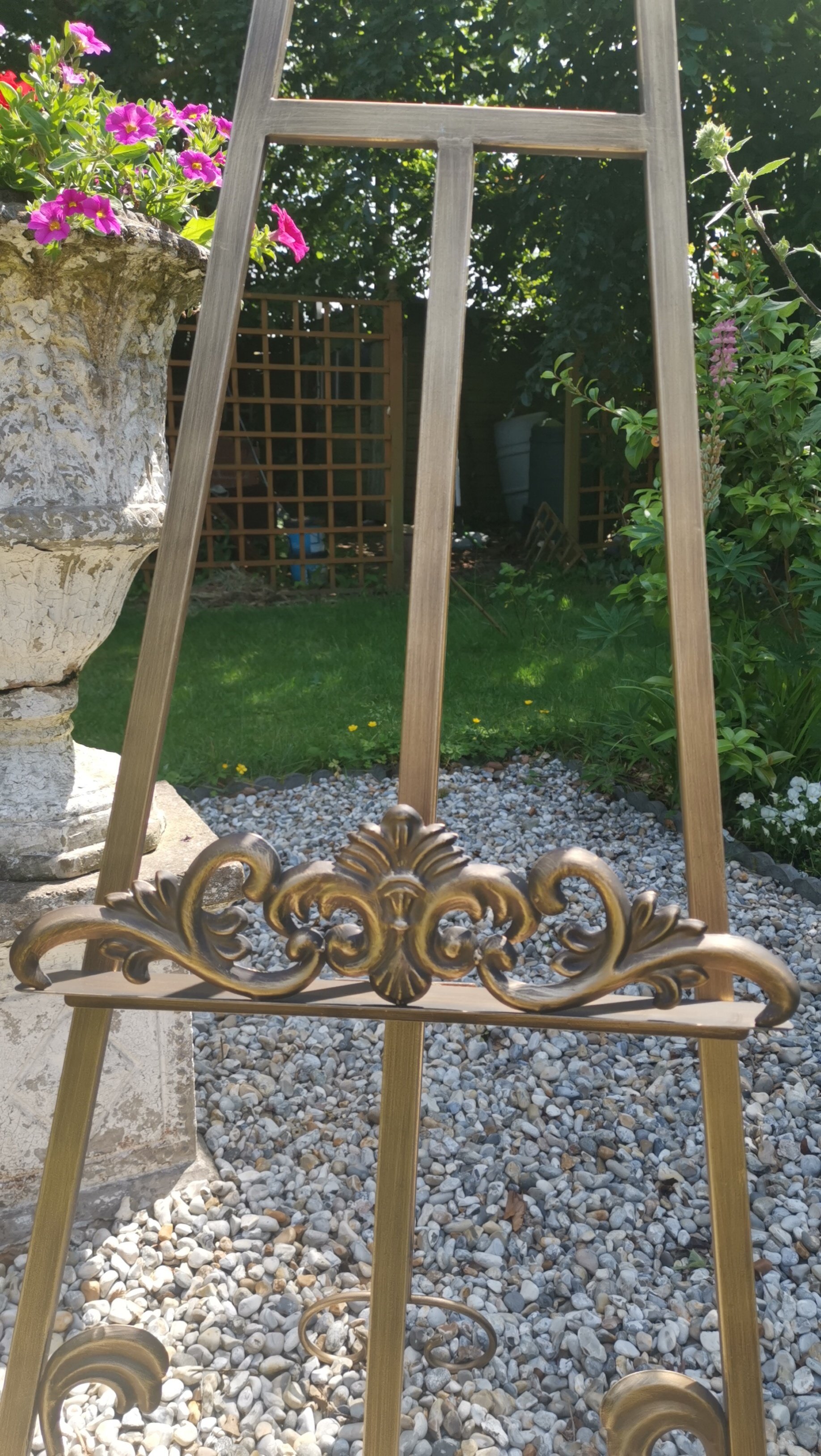 Easel Hire — Bespoke Printworks