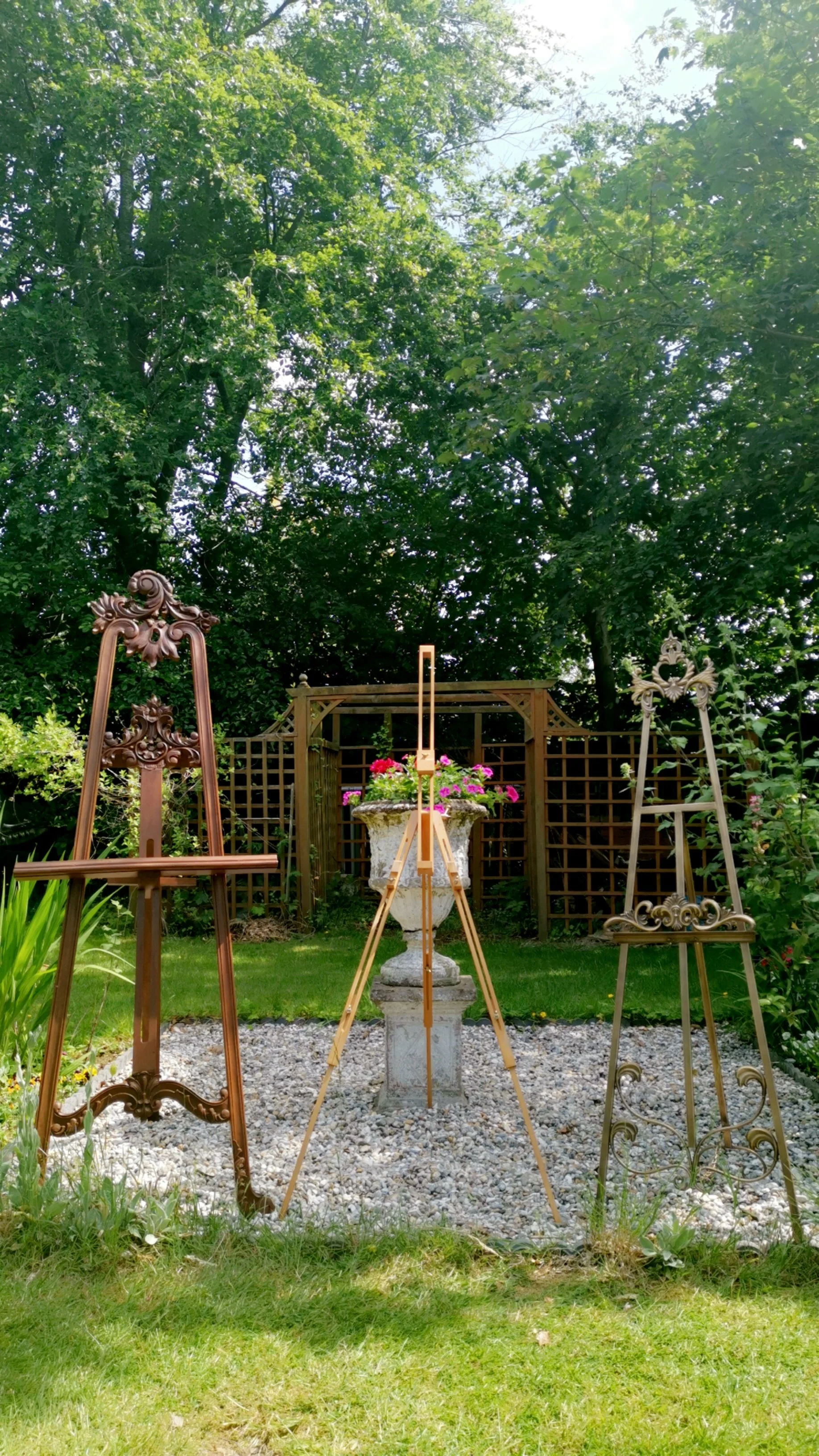 Easel Hire — Bespoke Printworks