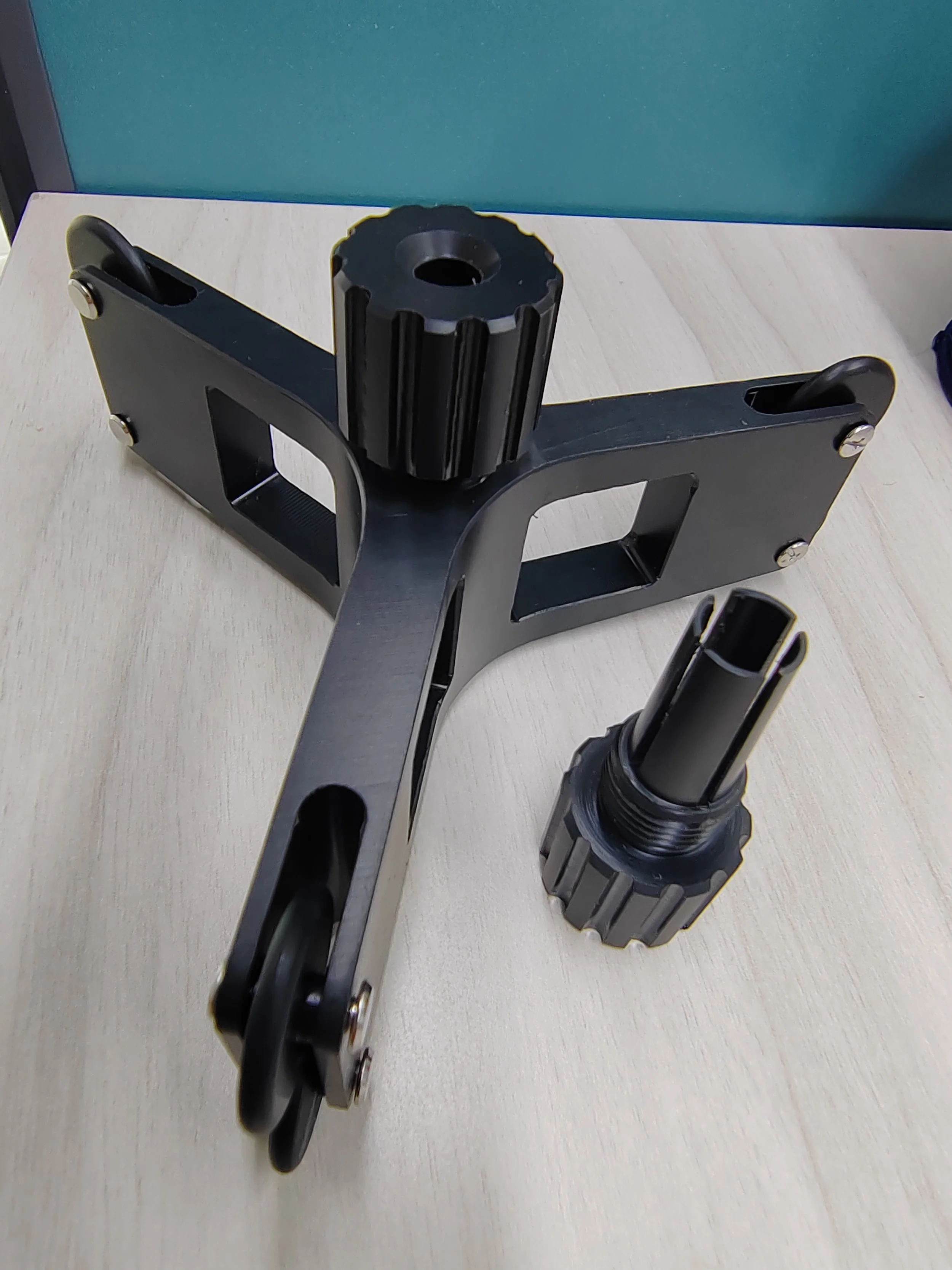 centering device 2.jpg