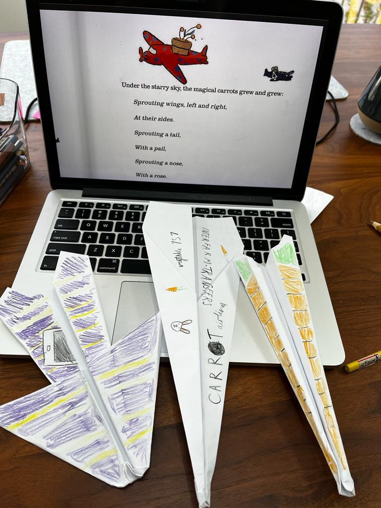 Paper aeroplanes and computer illustrations-90923.jpg