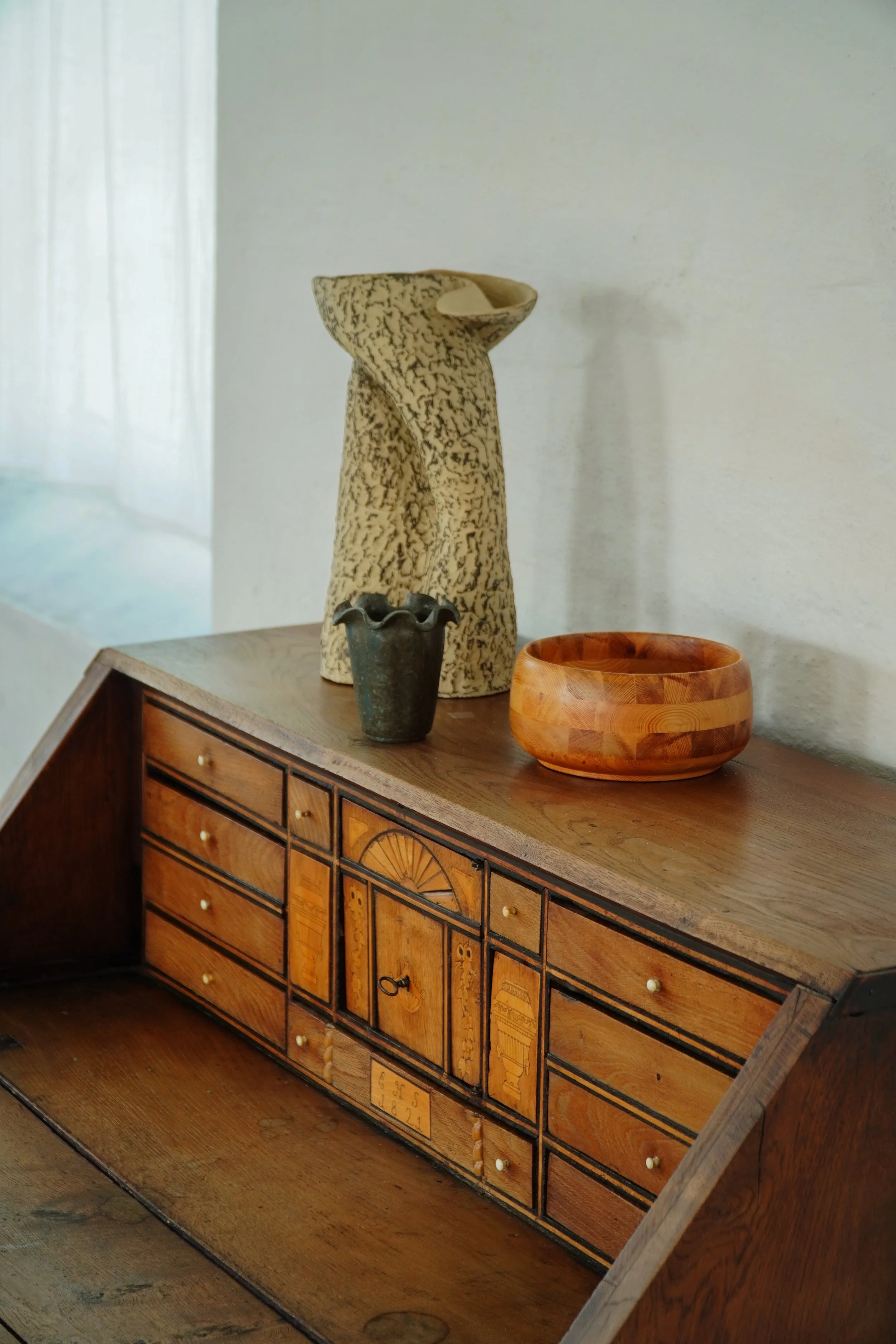 Chest_of_Drawers-2.jpg