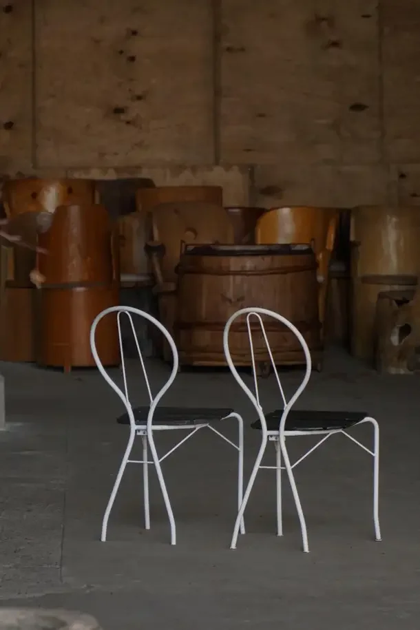 Two_Chairs_2_master.webp