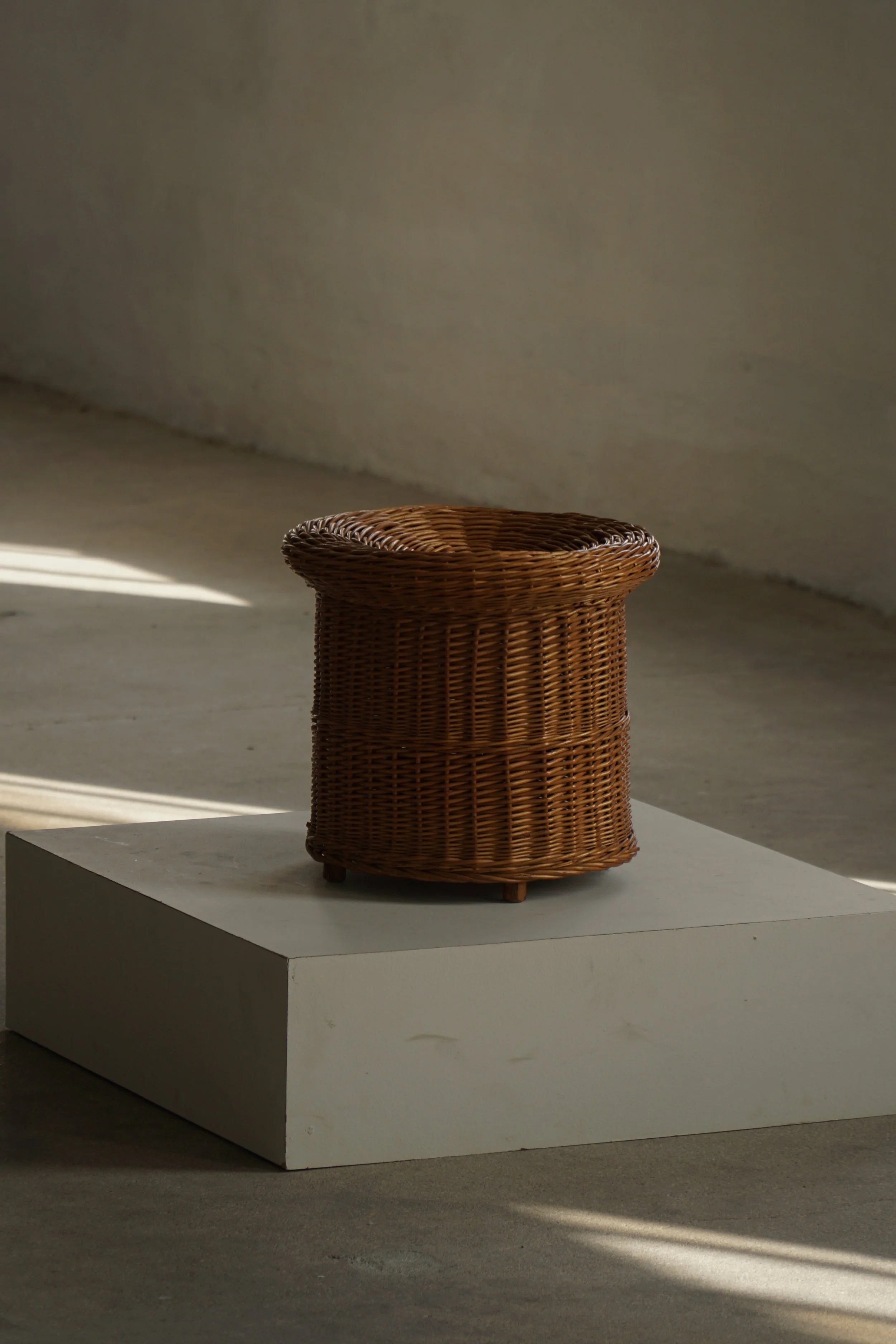Rattan_Stool-12.jpg